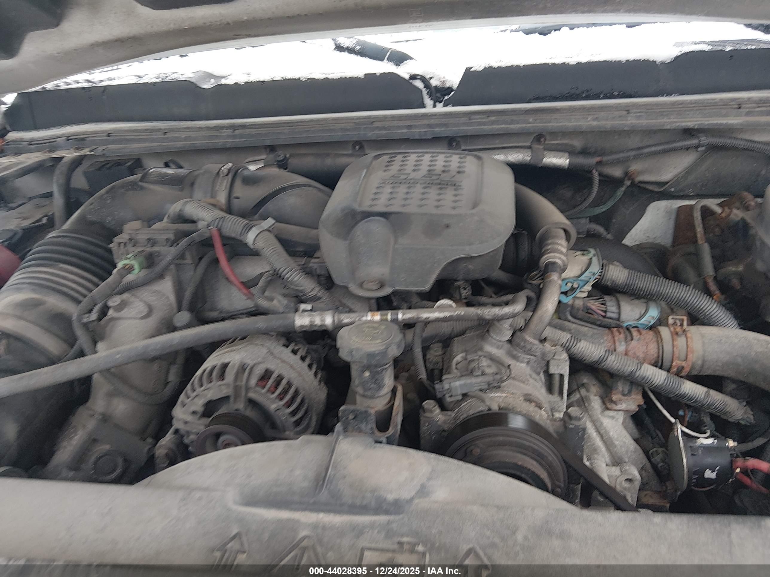 CHEVROLET SILVERADO image 10