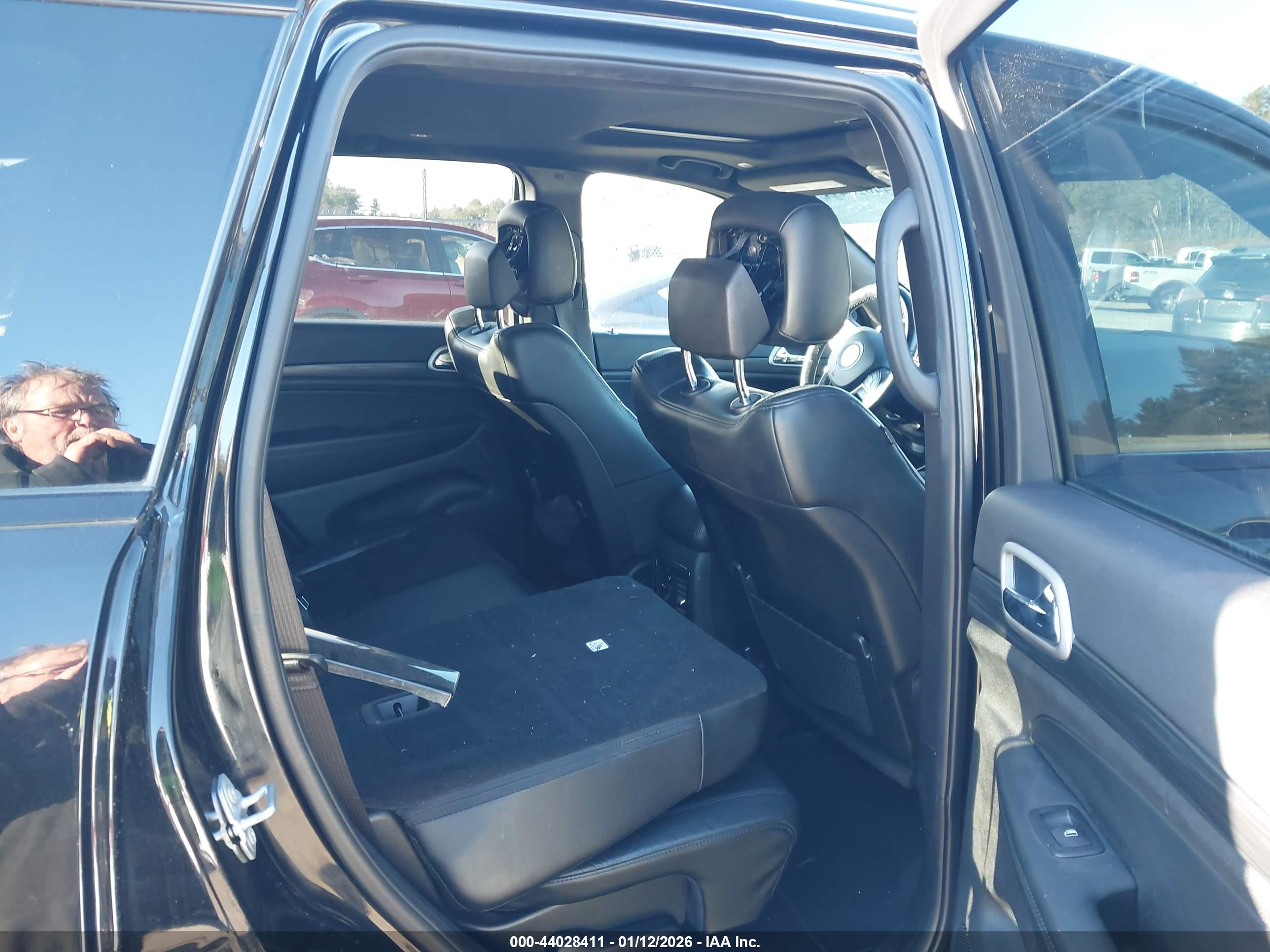 JEEP GRAND image 8