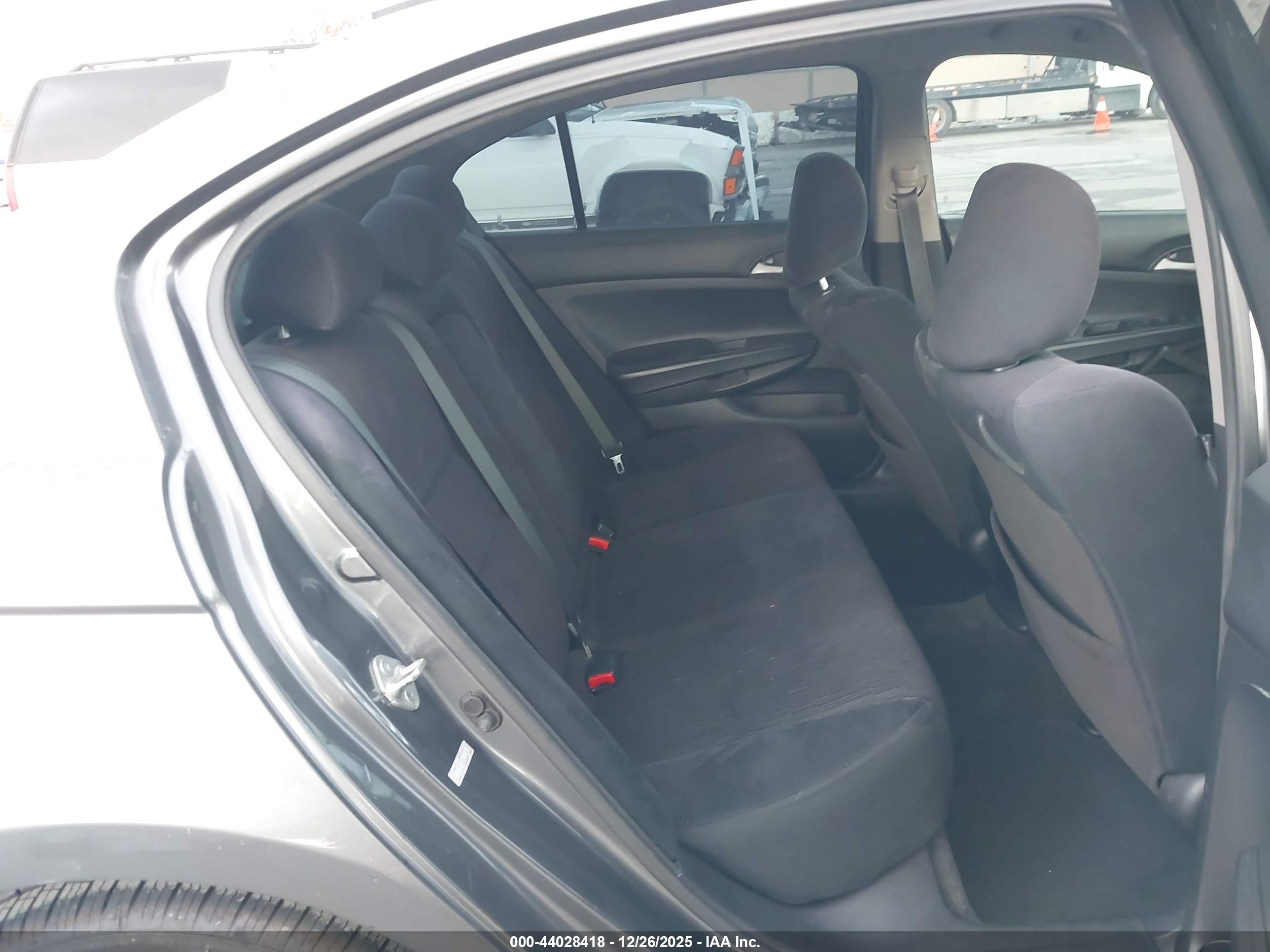 HONDA ACCORD image 8