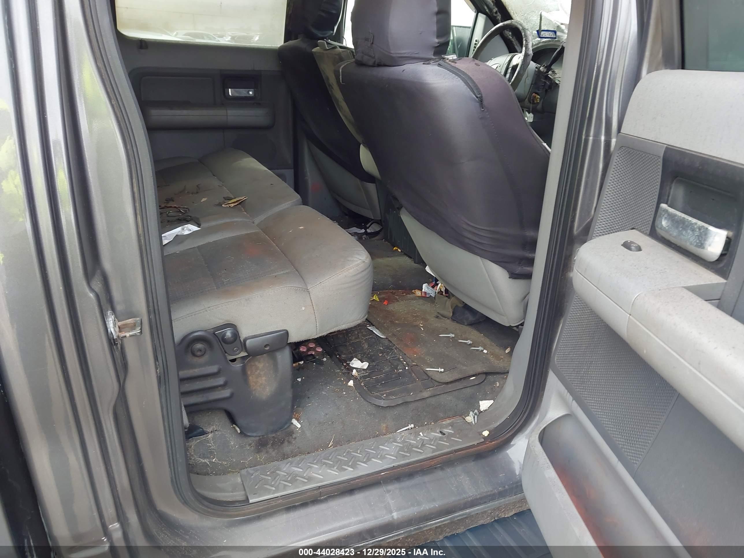 FORD F-150 image 8