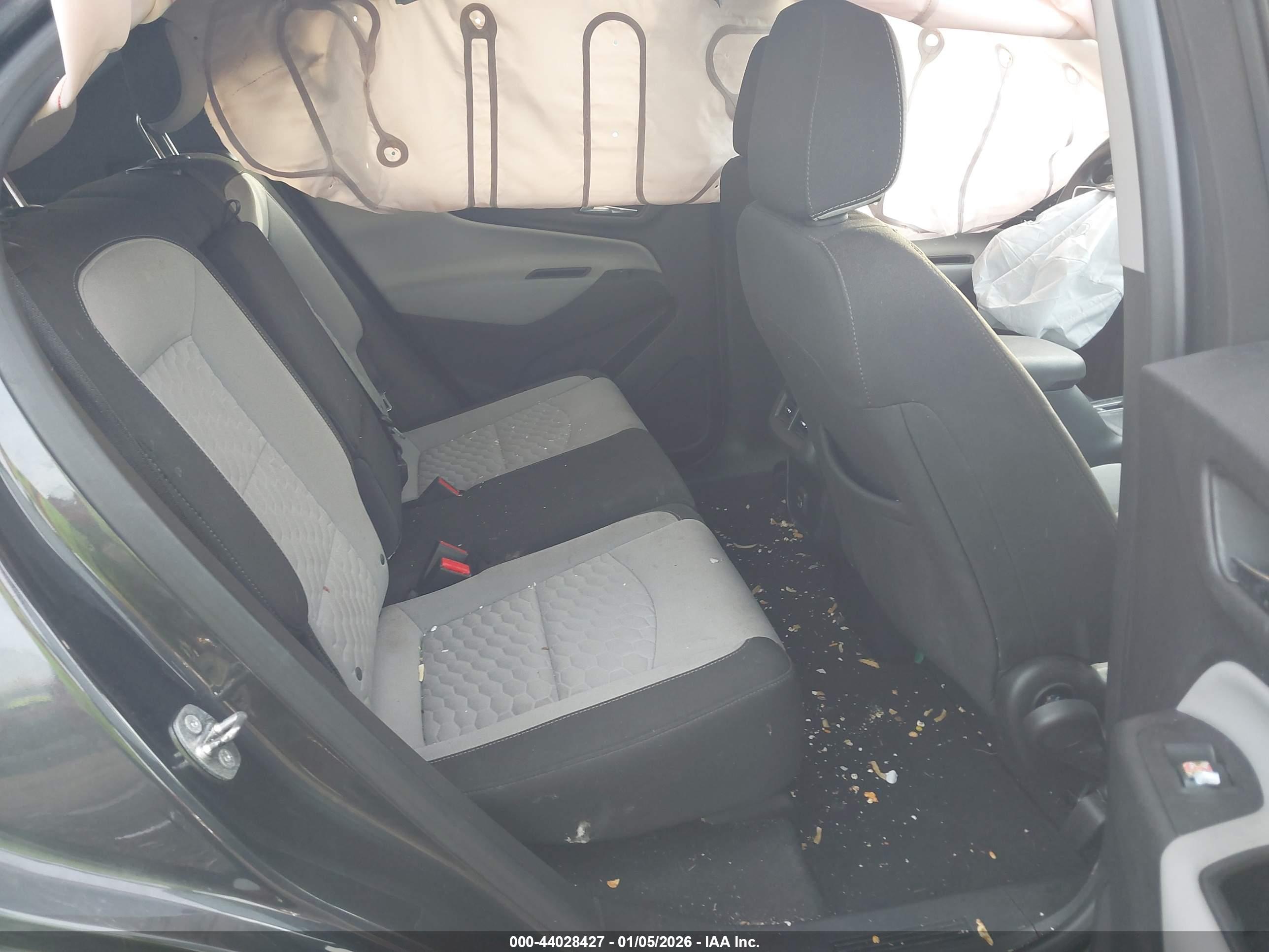 CHEVROLET EQUINOX image 8