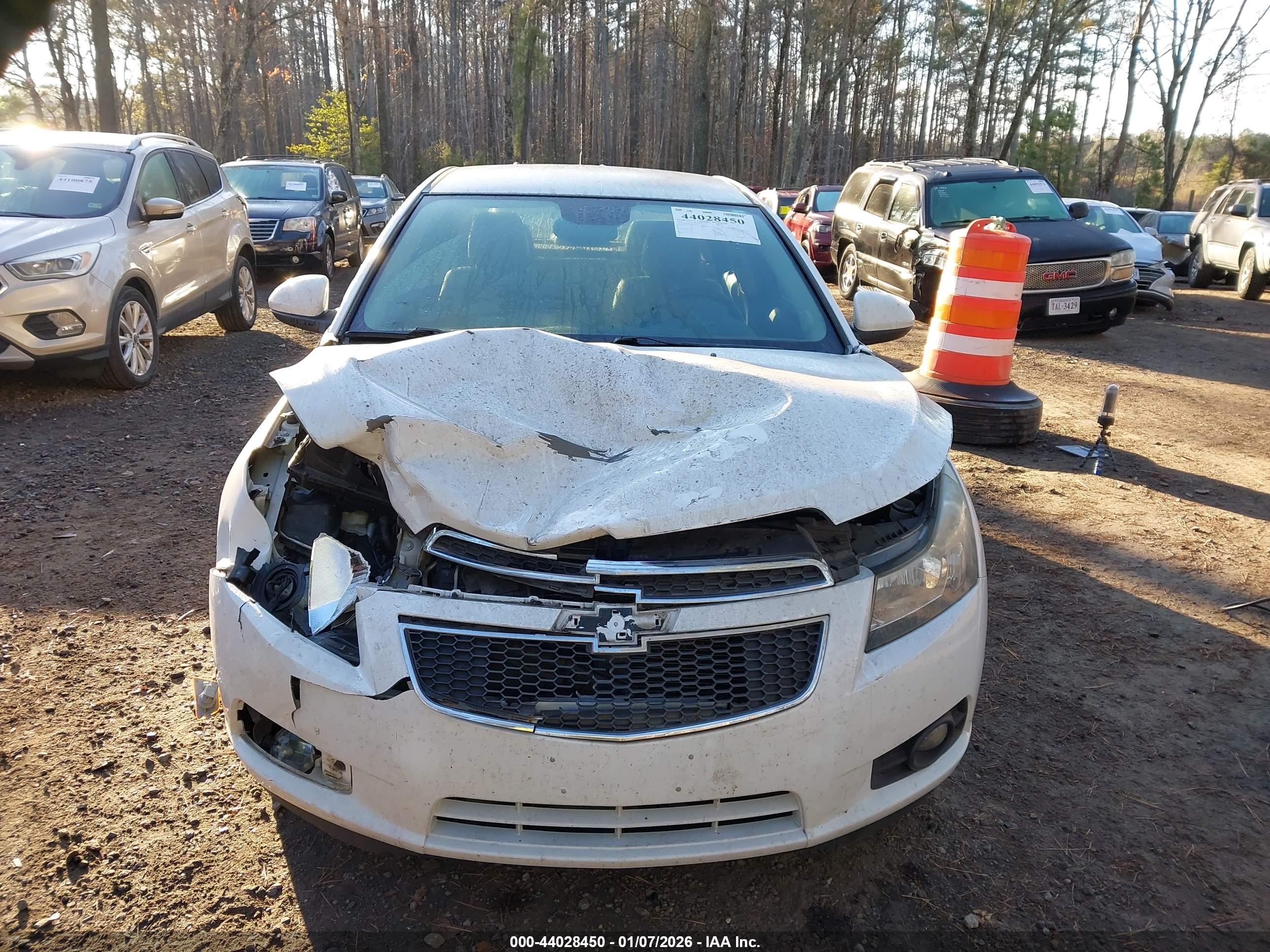 CHEVROLET CRUZE image 6
