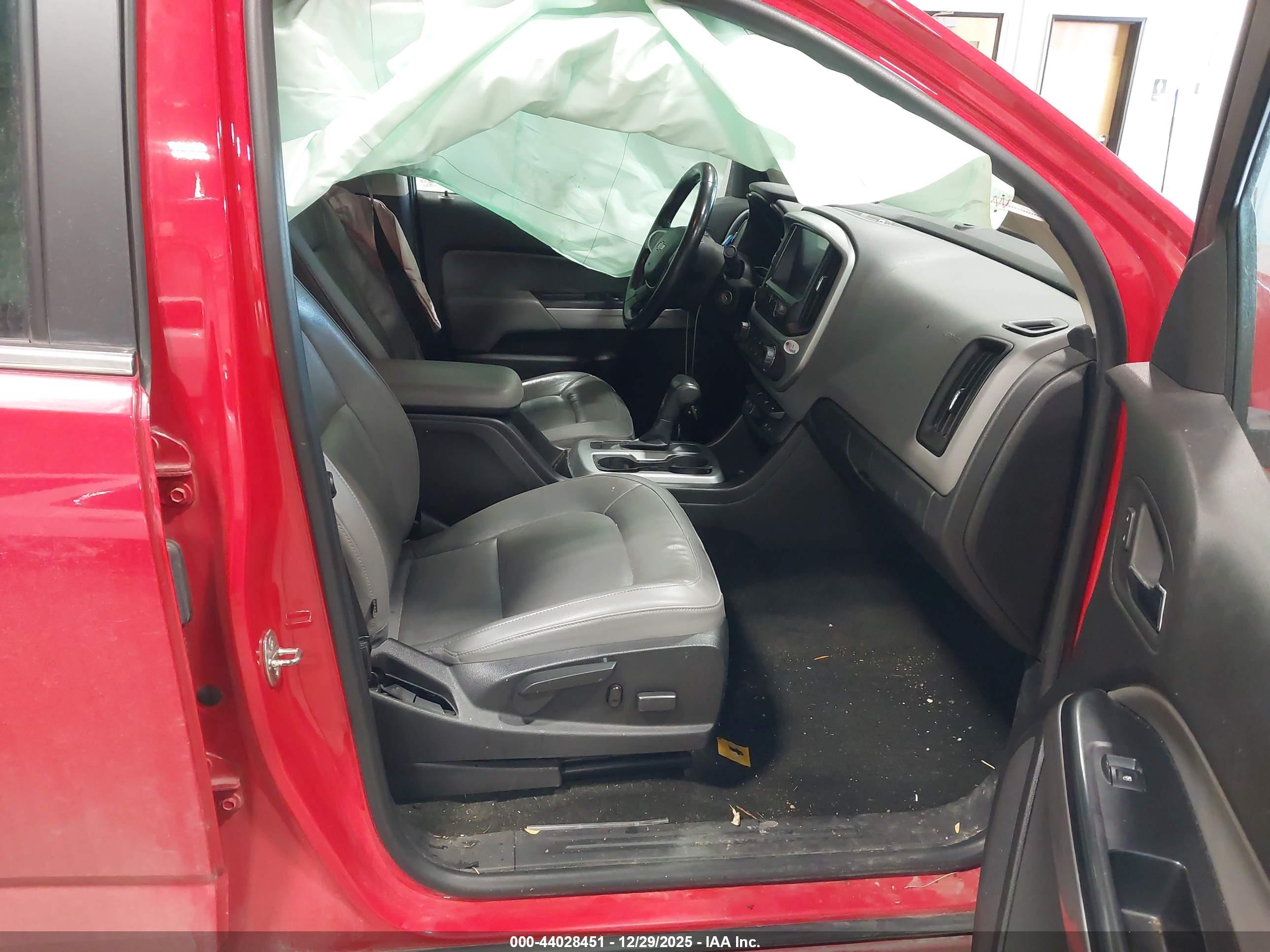 CHEVROLET COLORADO image 5