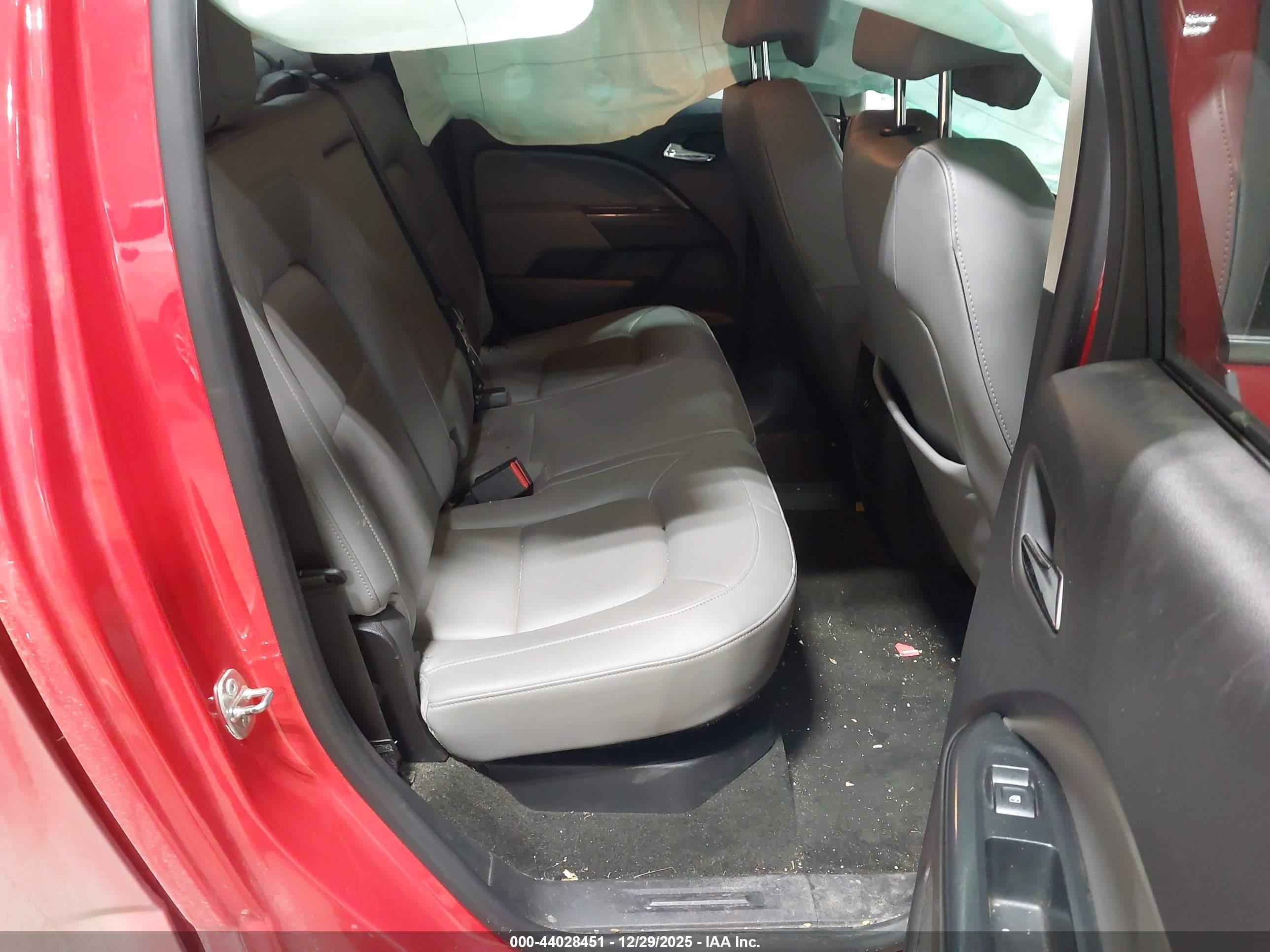 CHEVROLET COLORADO image 8