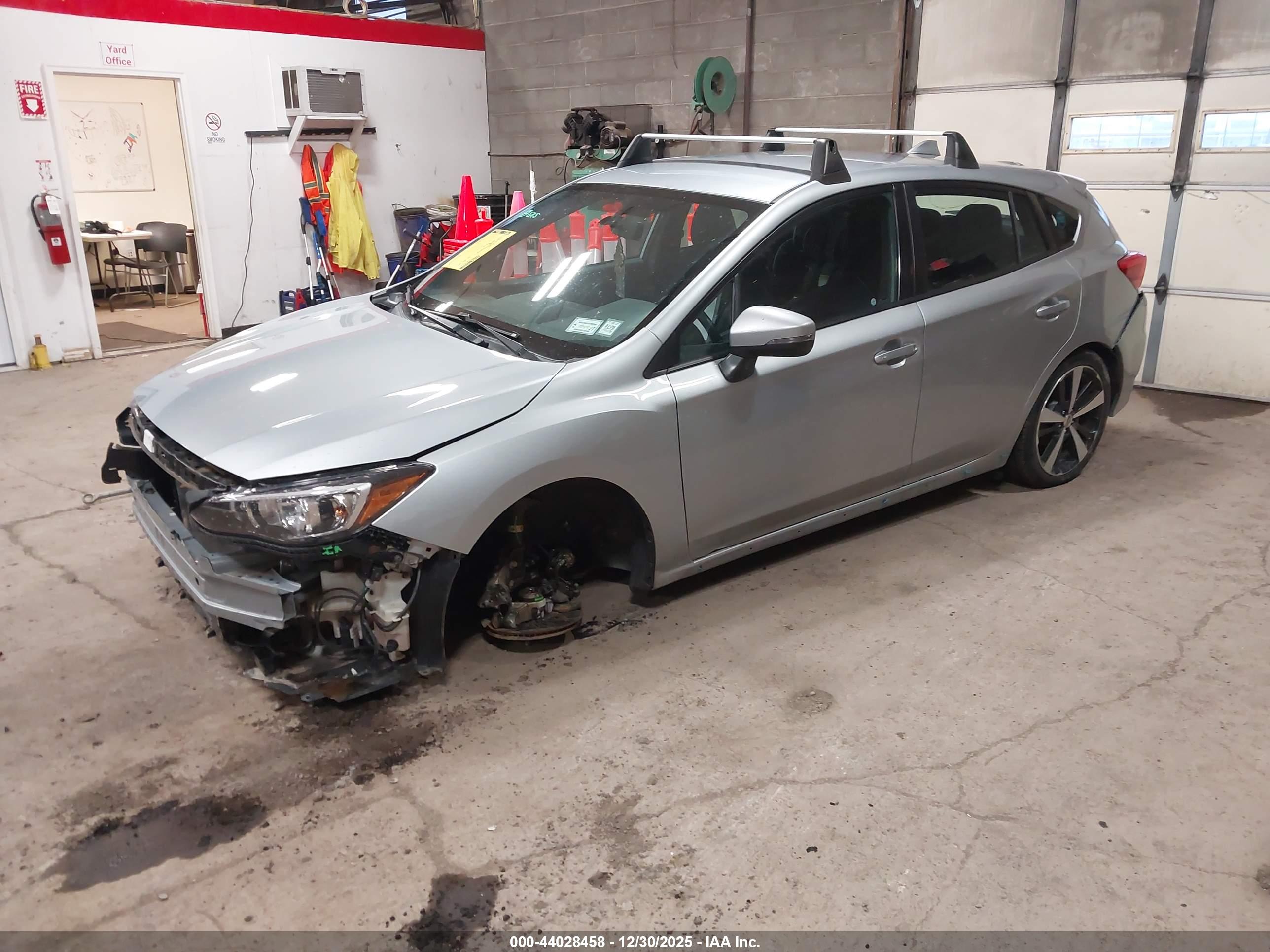 SUBARU IMPREZA image 2