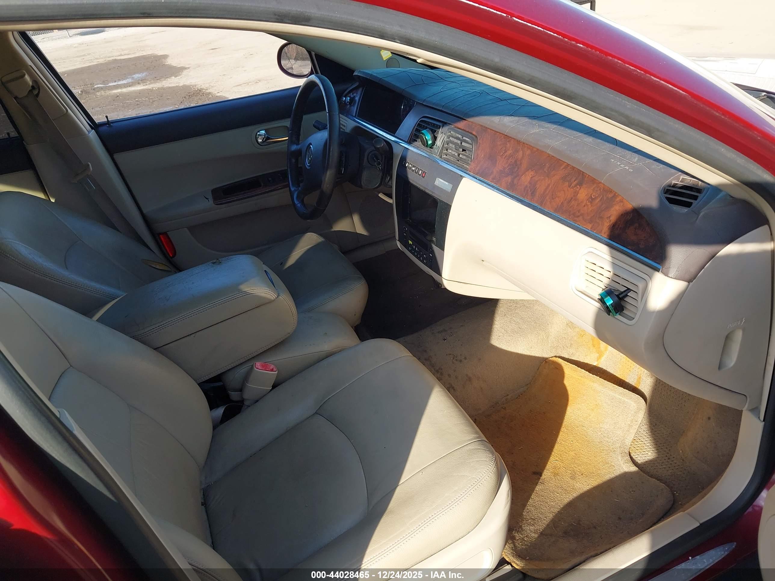 BUICK LACROSSE image 5