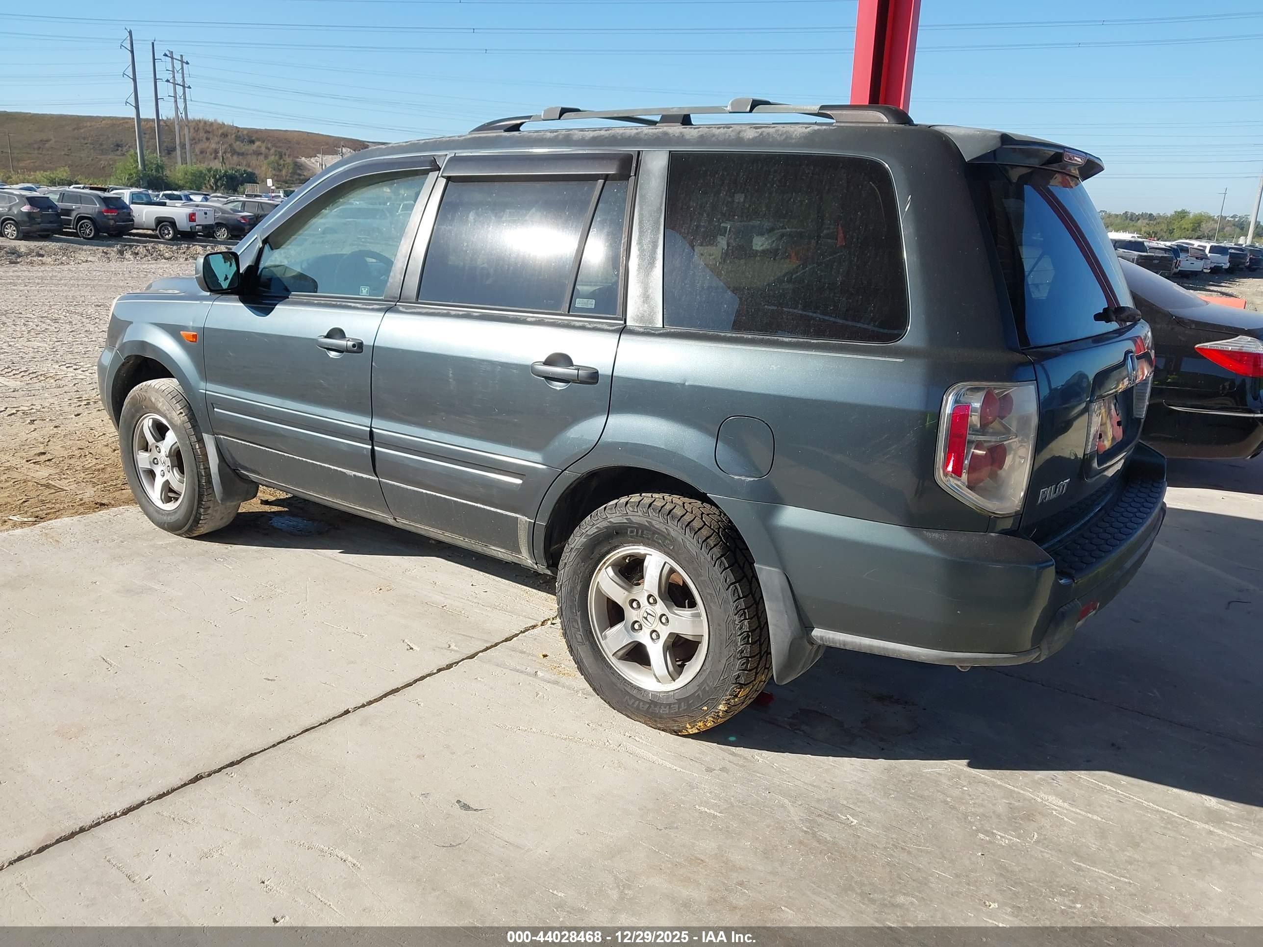 HONDA PILOT image 3