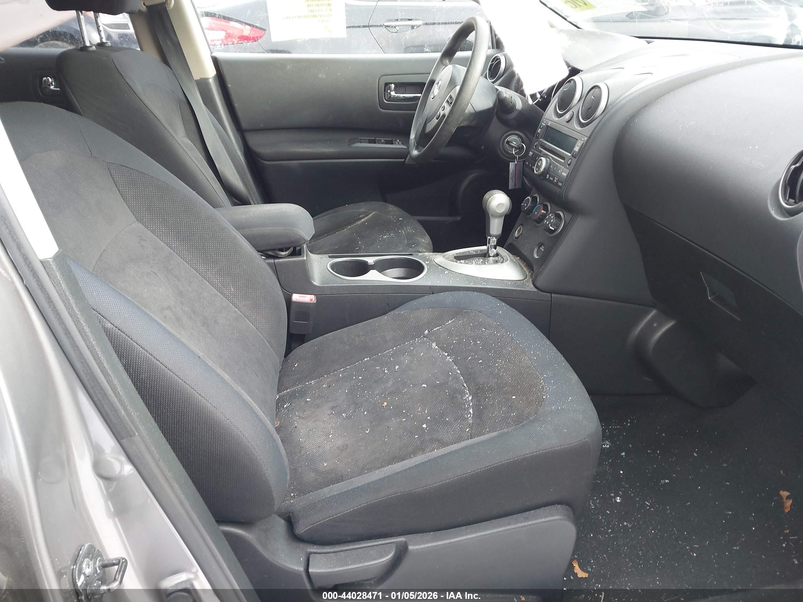 NISSAN ROGUE image 5