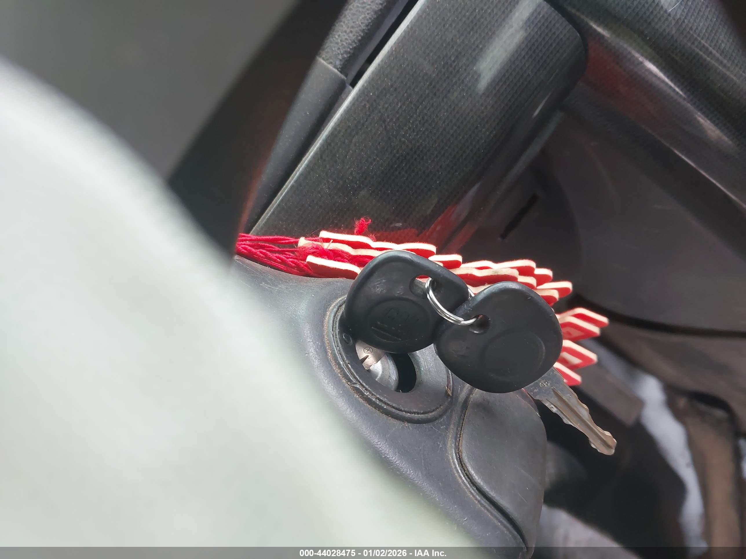 PONTIAC G5 image 11