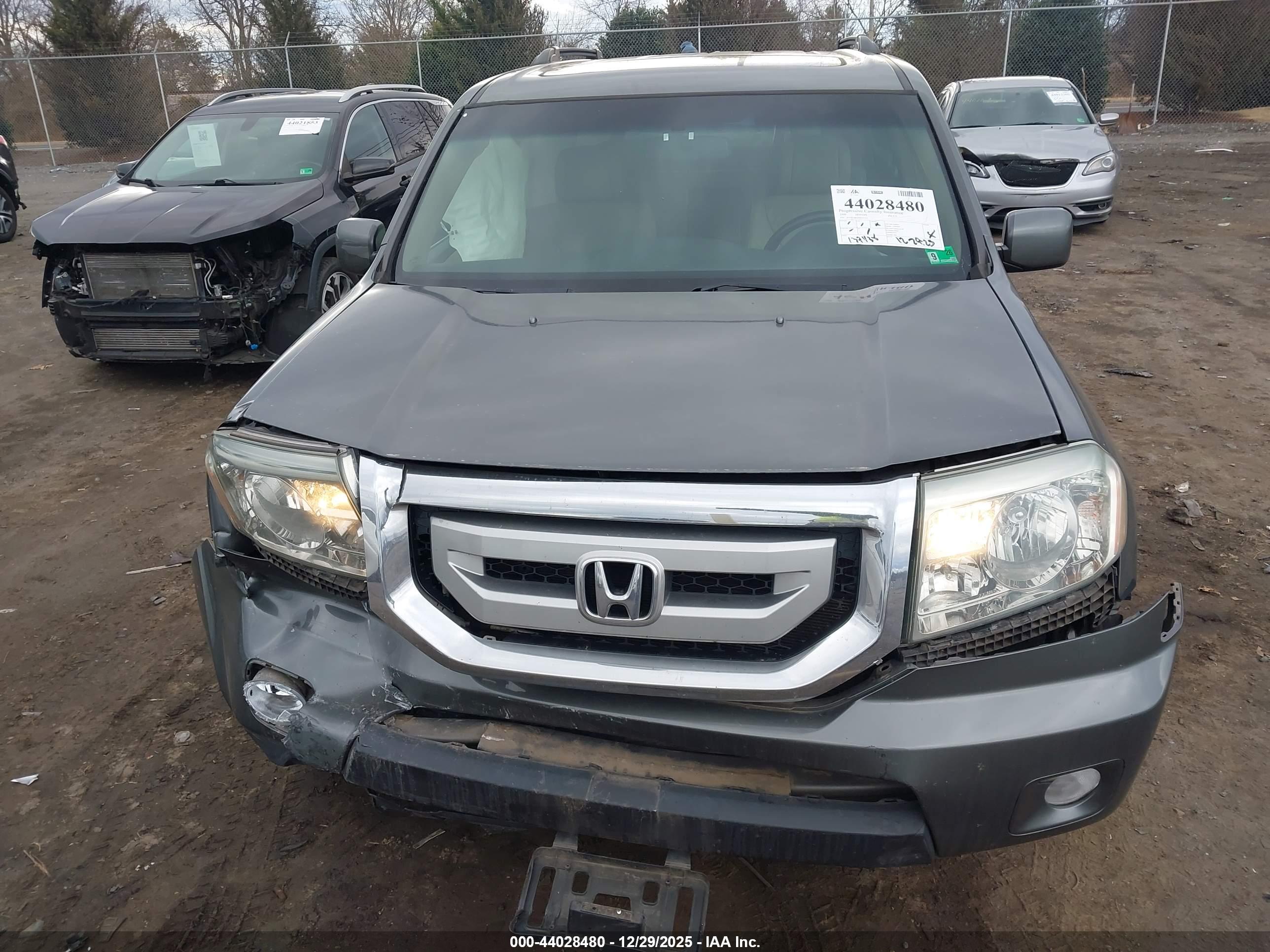 HONDA PILOT image 6