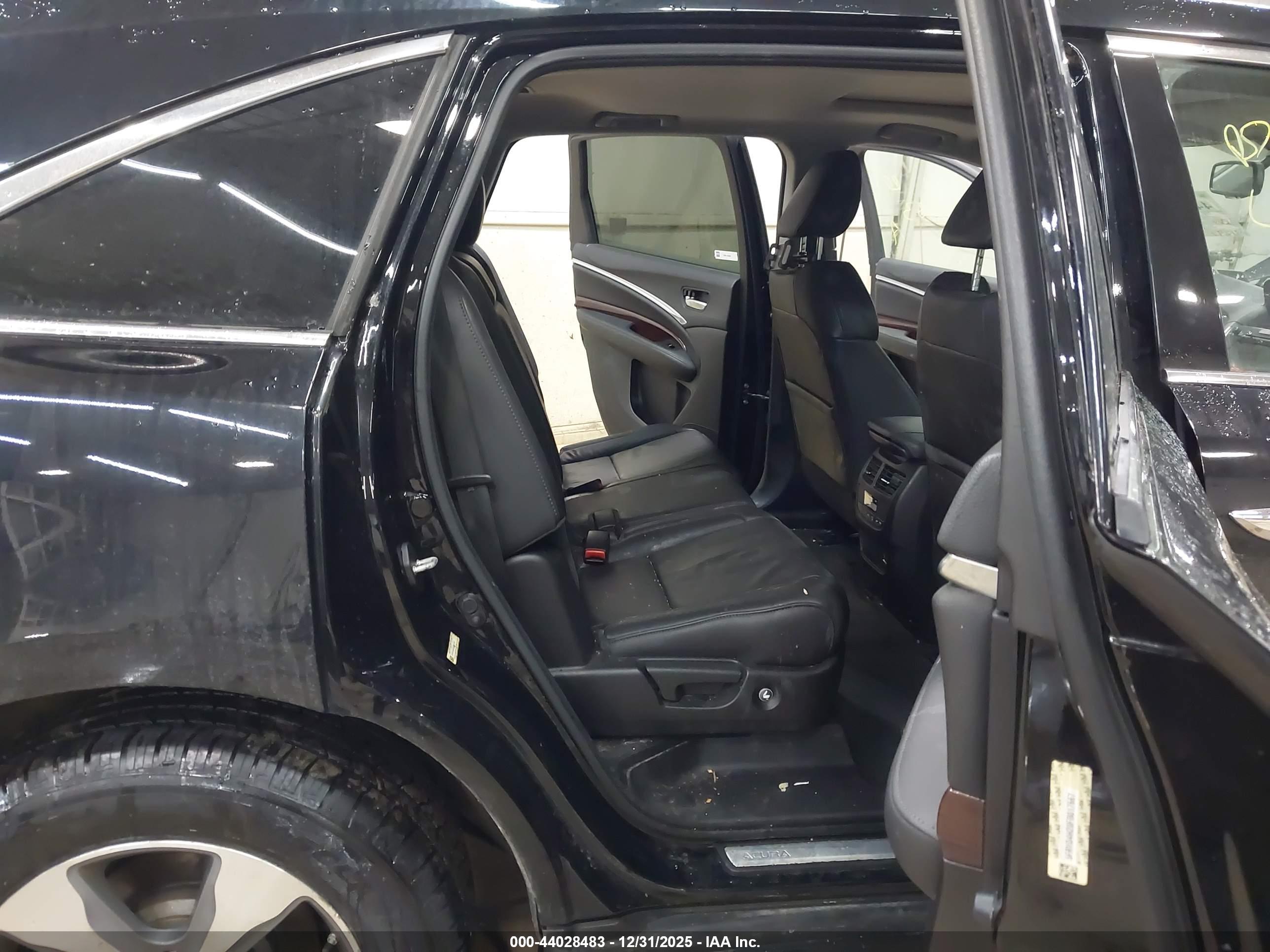 ACURA MDX image 8