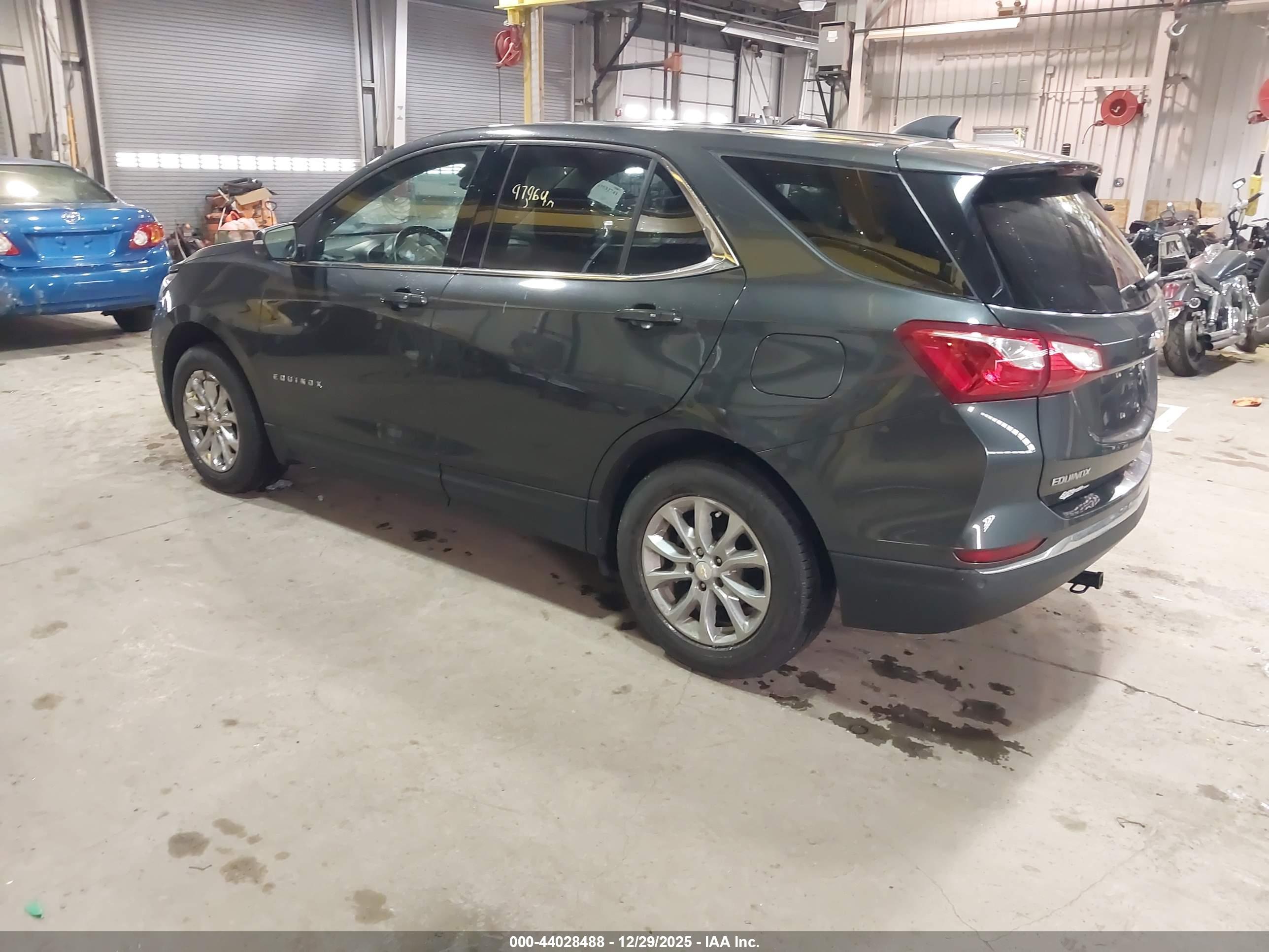 CHEVROLET EQUINOX image 3