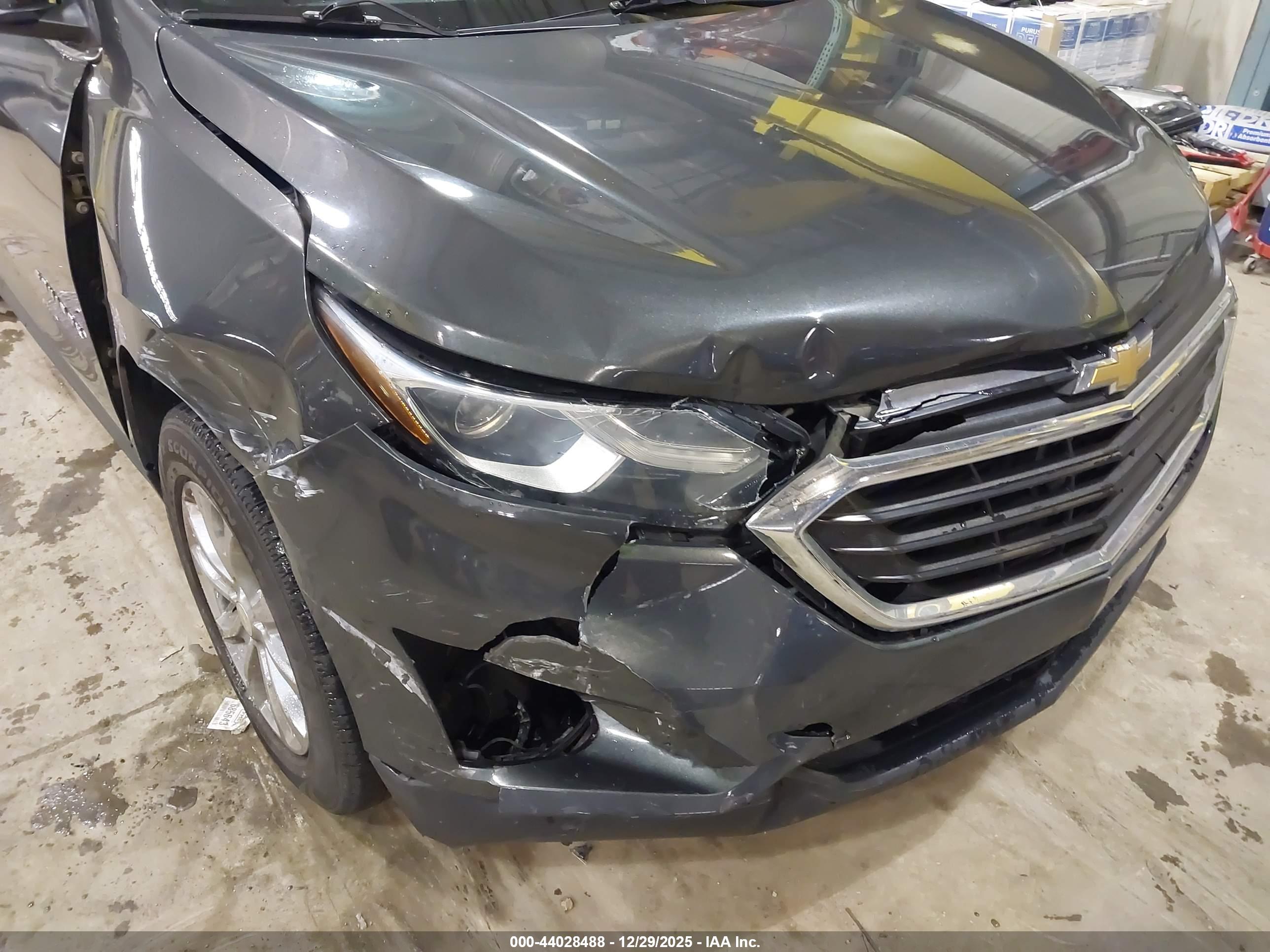 CHEVROLET EQUINOX image 6
