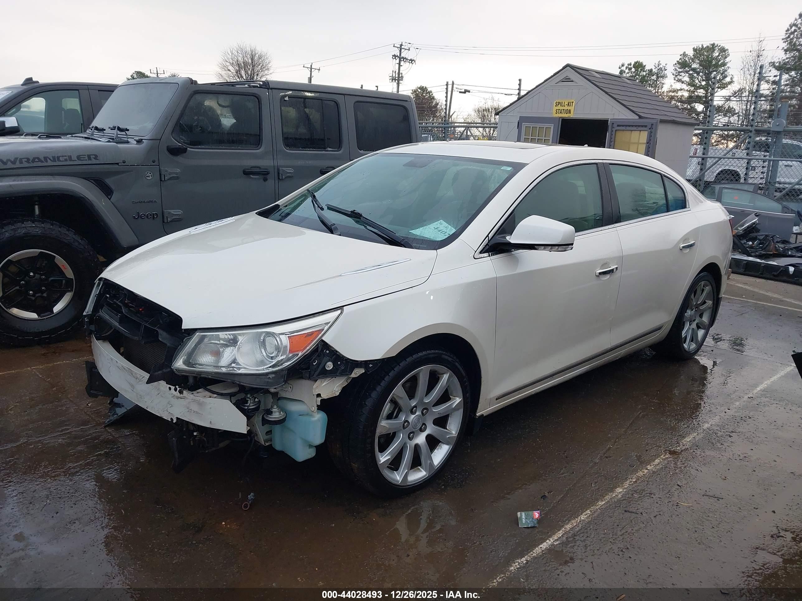 BUICK LACROSSE image 2