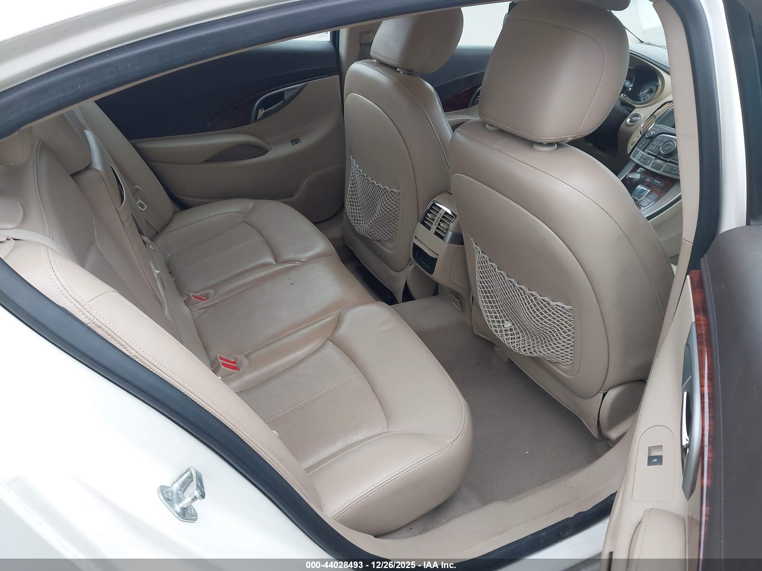 BUICK LACROSSE image 8