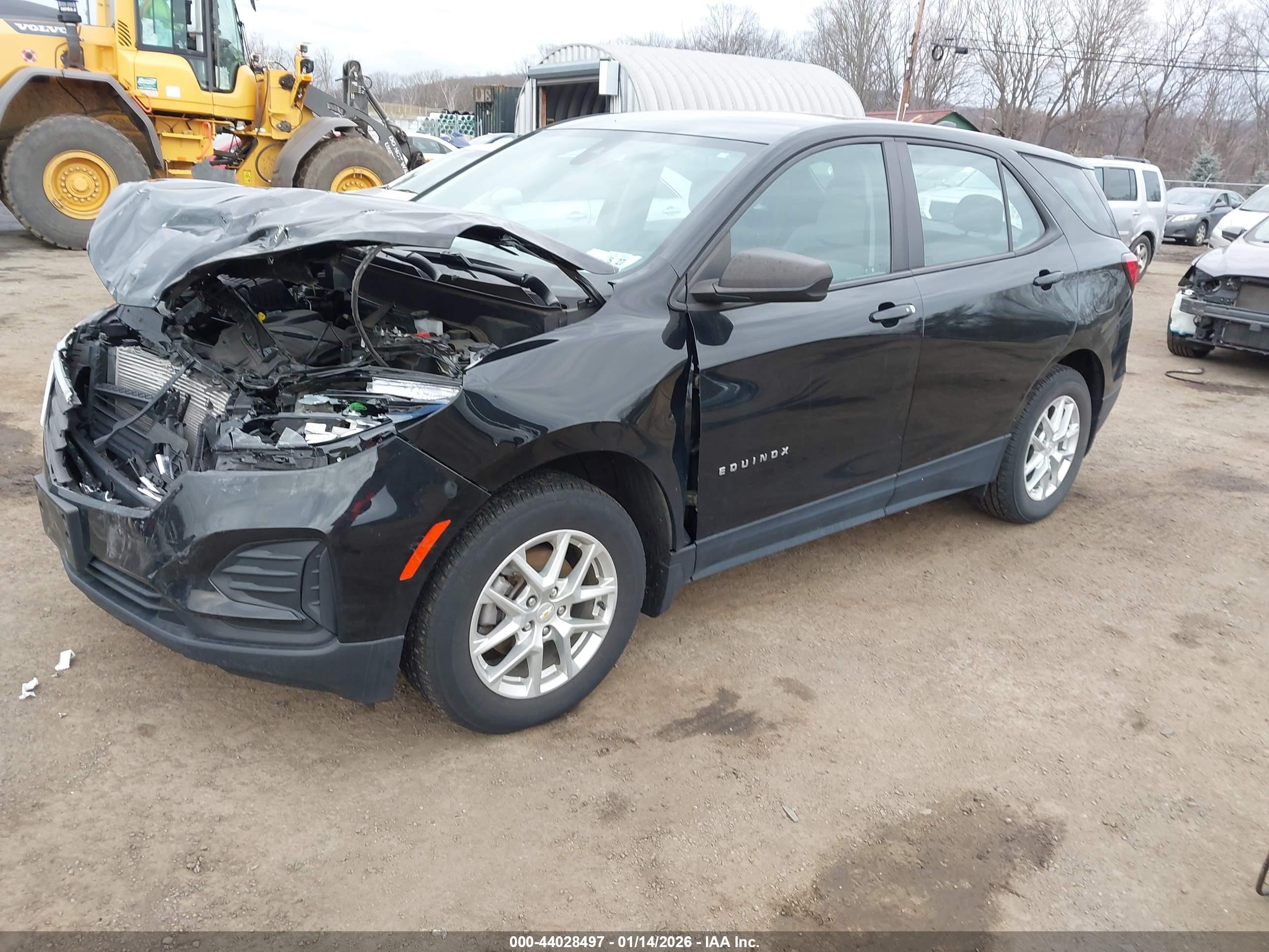 CHEVROLET EQUINOX image 2
