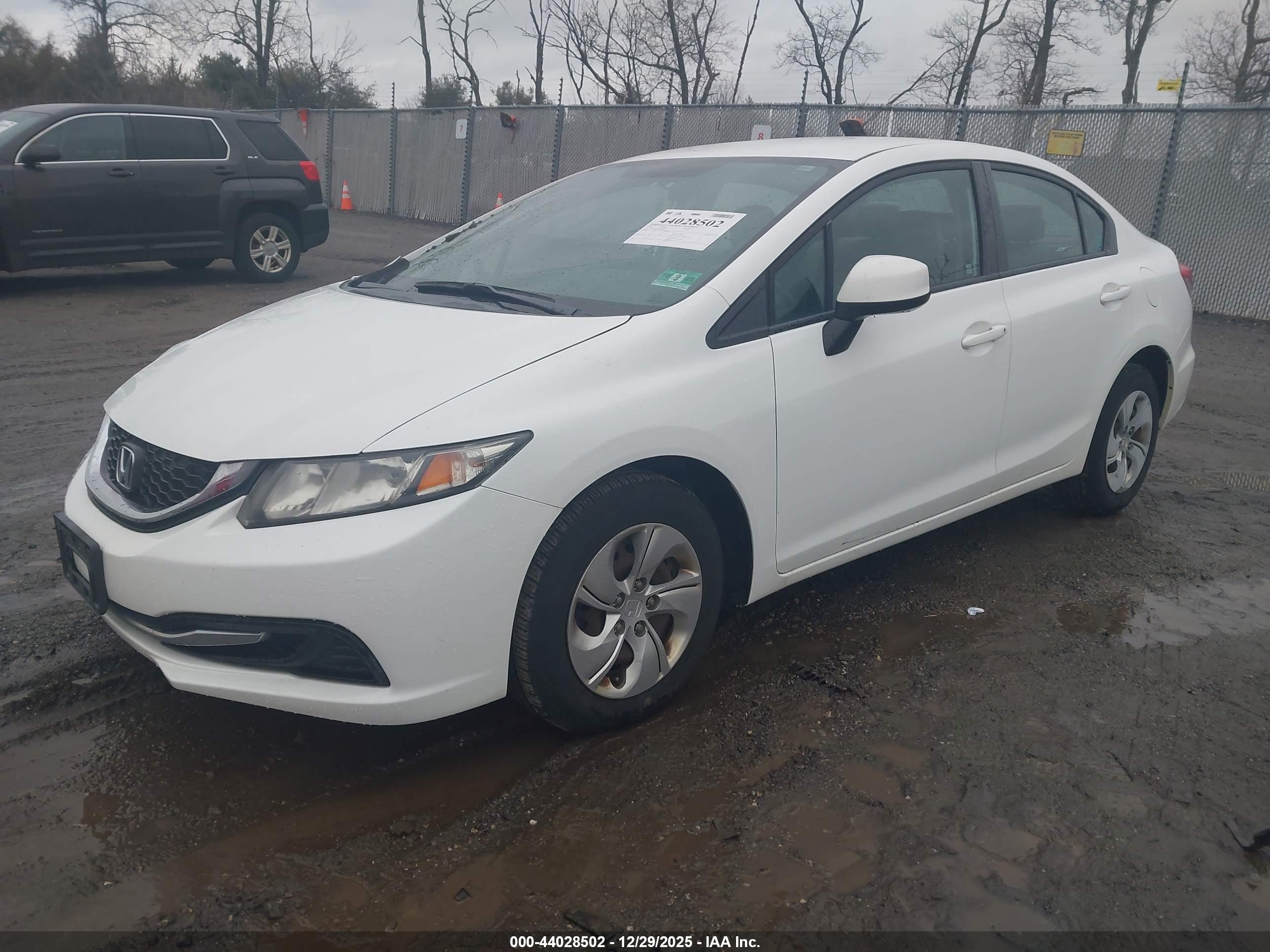 HONDA CIVIC image 2