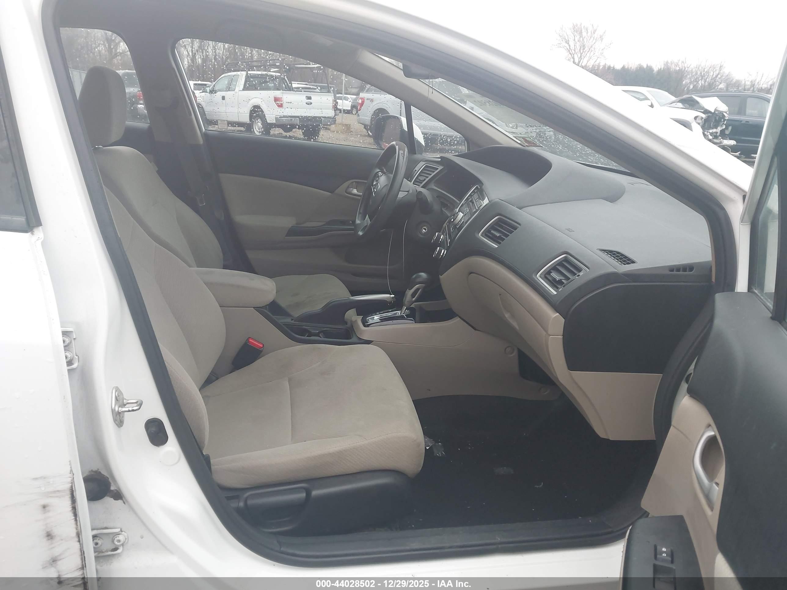 HONDA CIVIC image 5