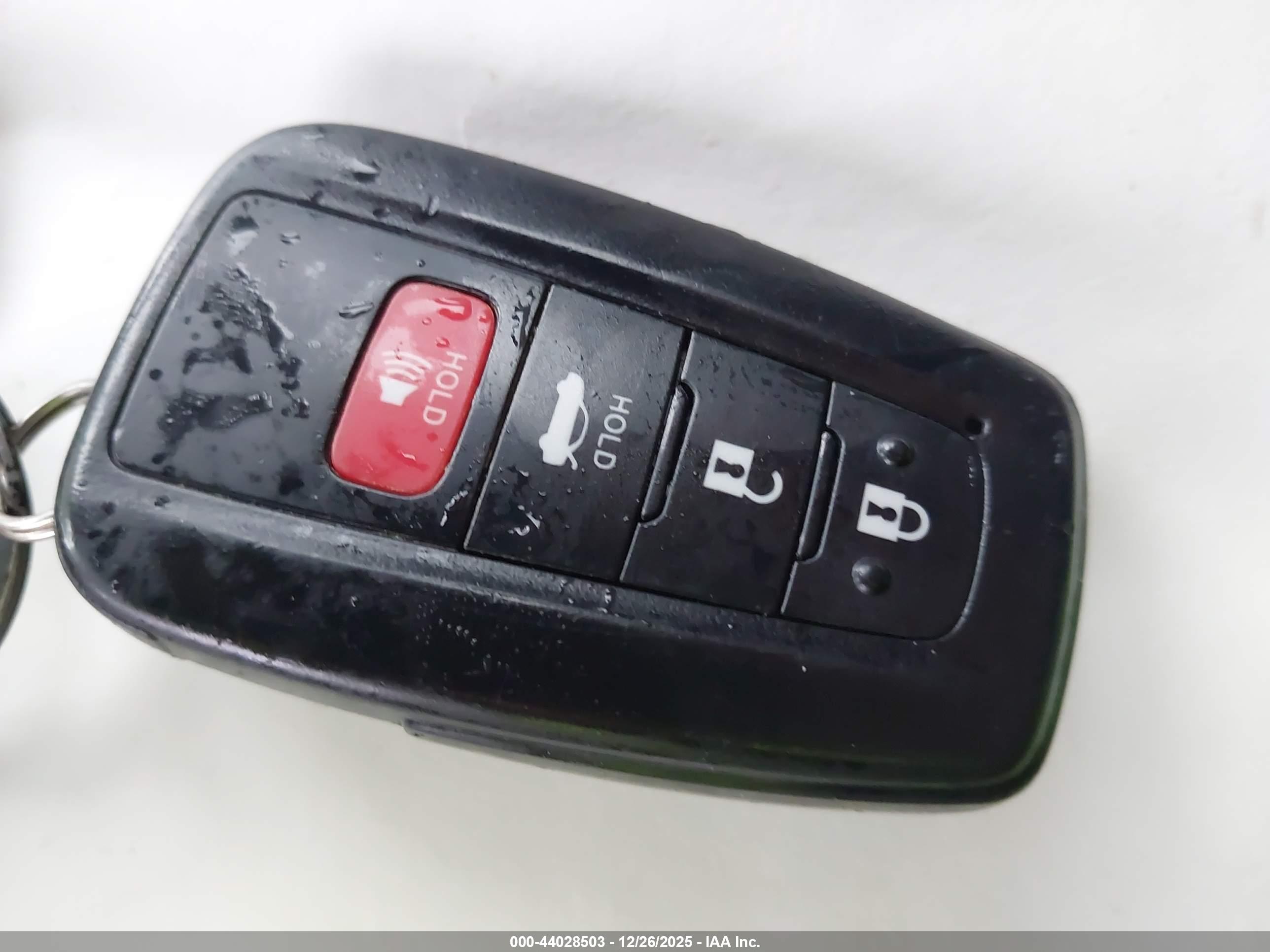 TOYOTA CAMRY image 11