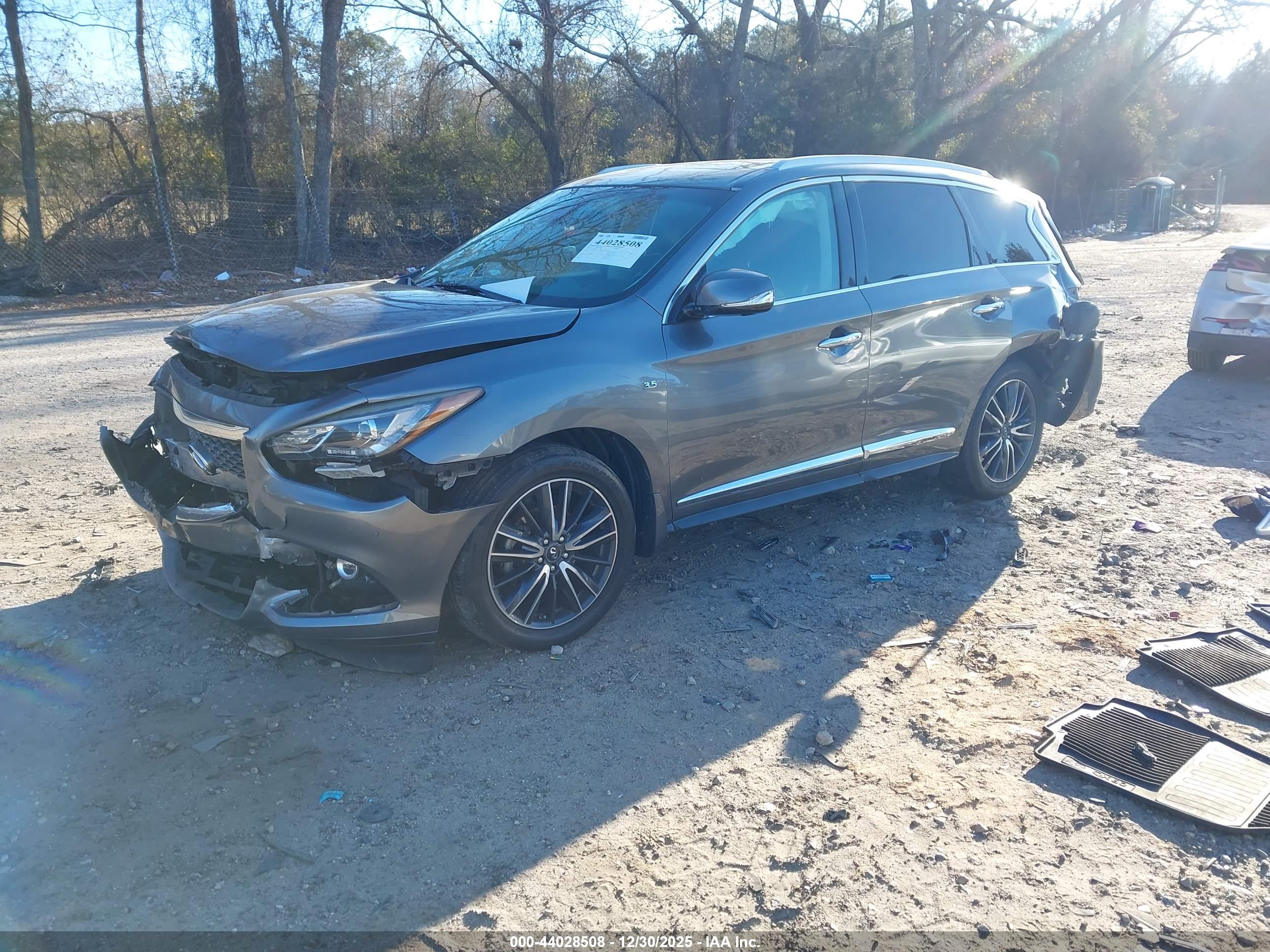 INFINITI QX60 image 2