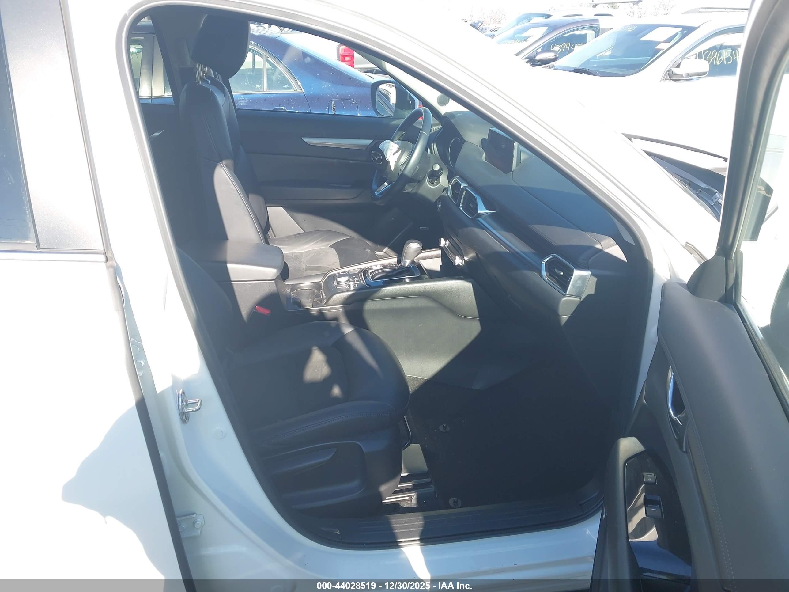 MAZDA CX-5 image 5