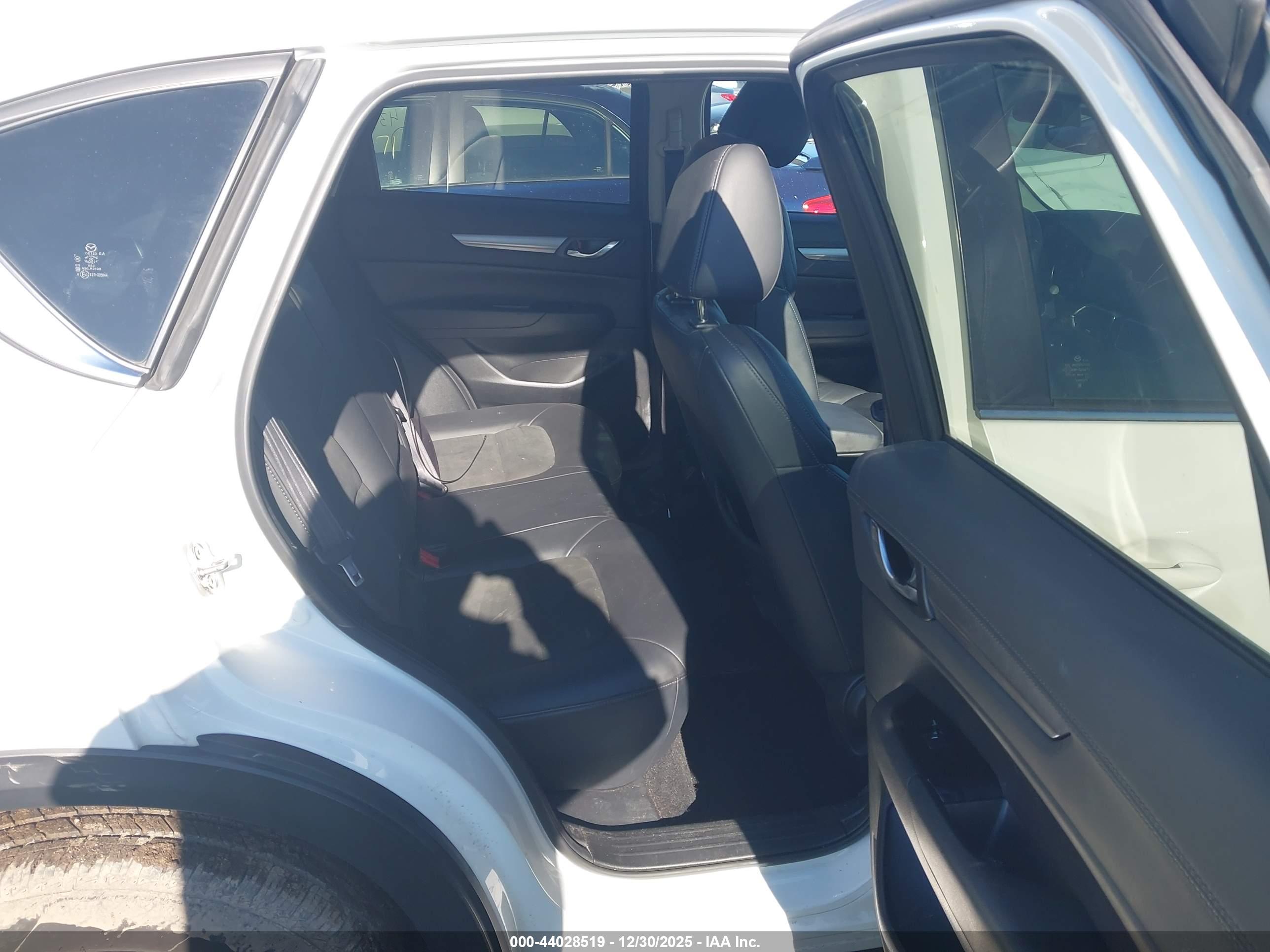 MAZDA CX-5 image 8