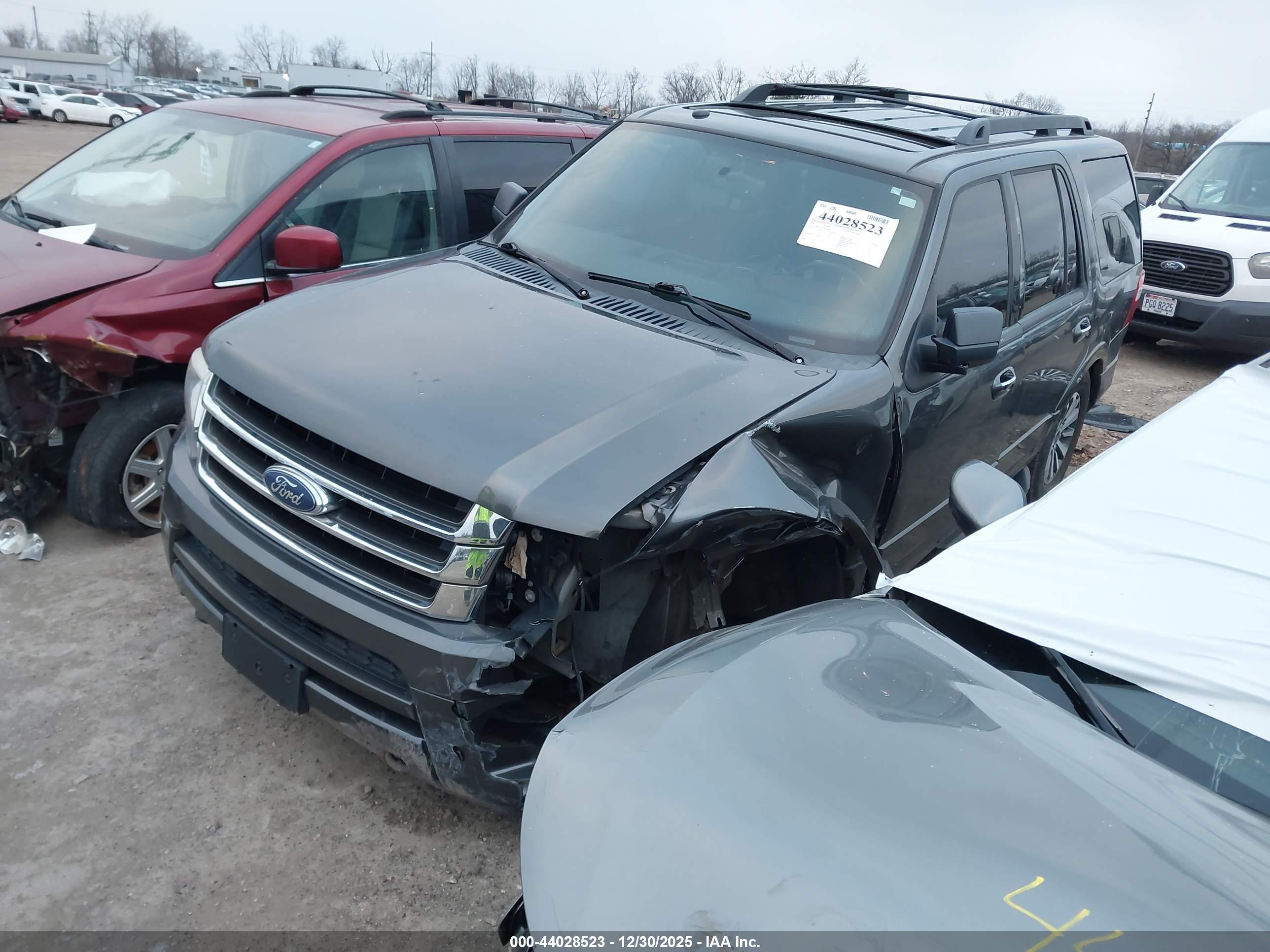 FORD EXPEDITION image 2