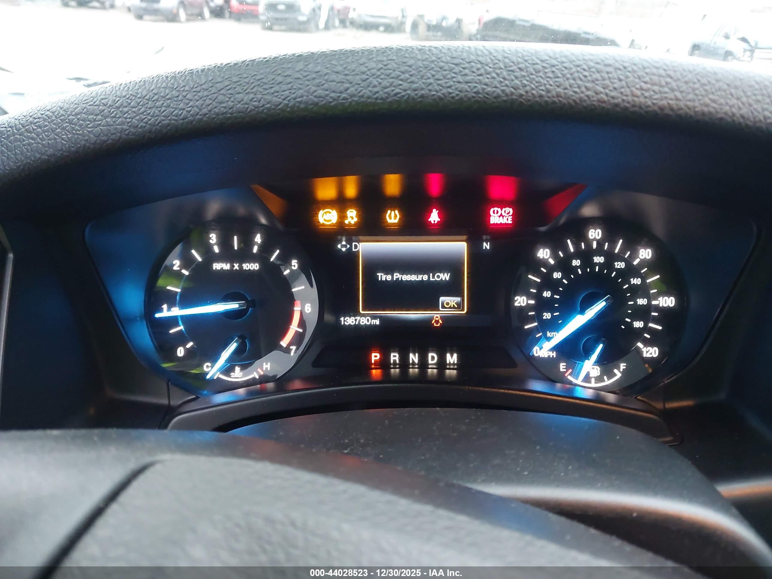 FORD EXPEDITION image 7