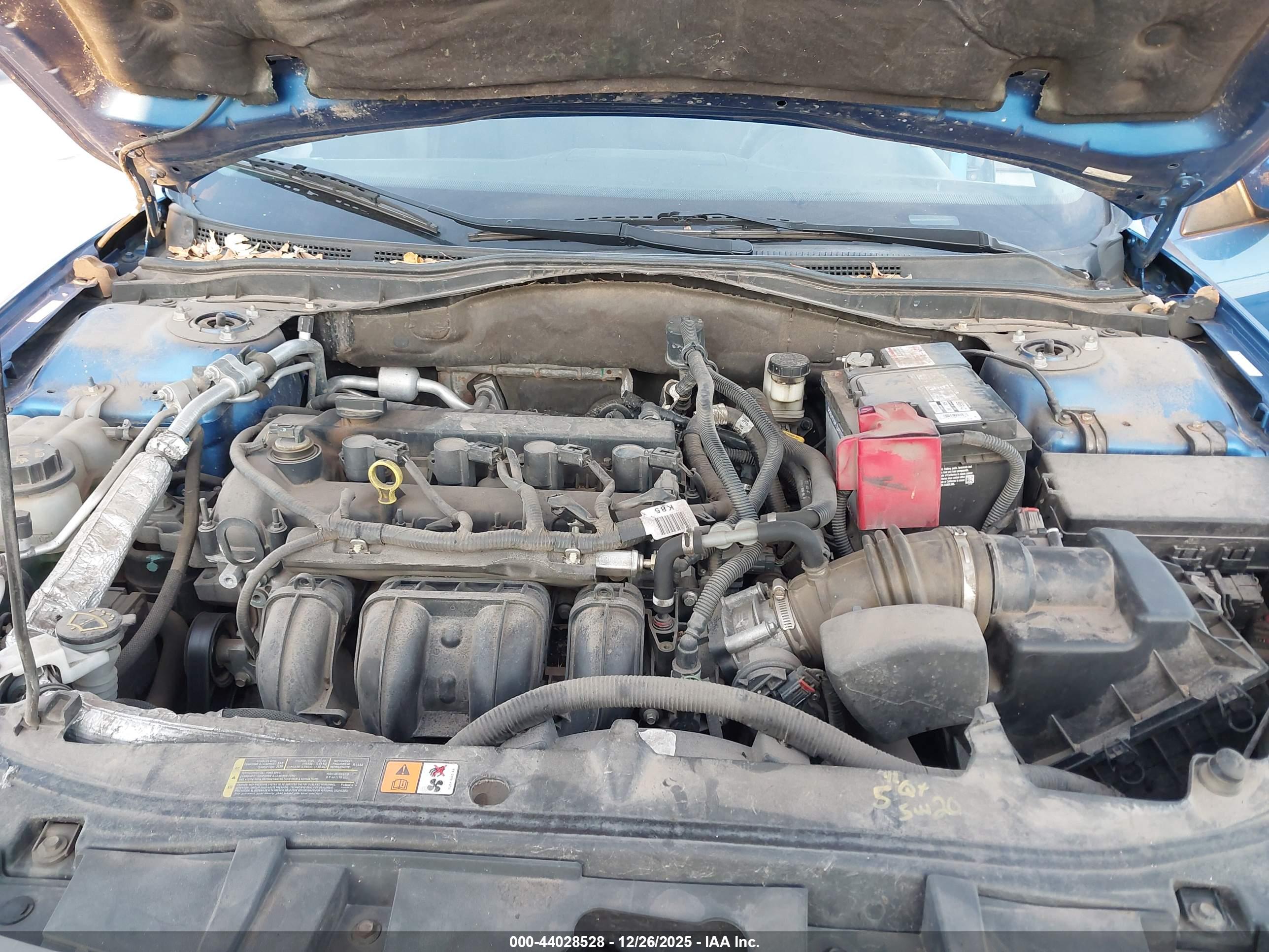 FORD FUSION image 10