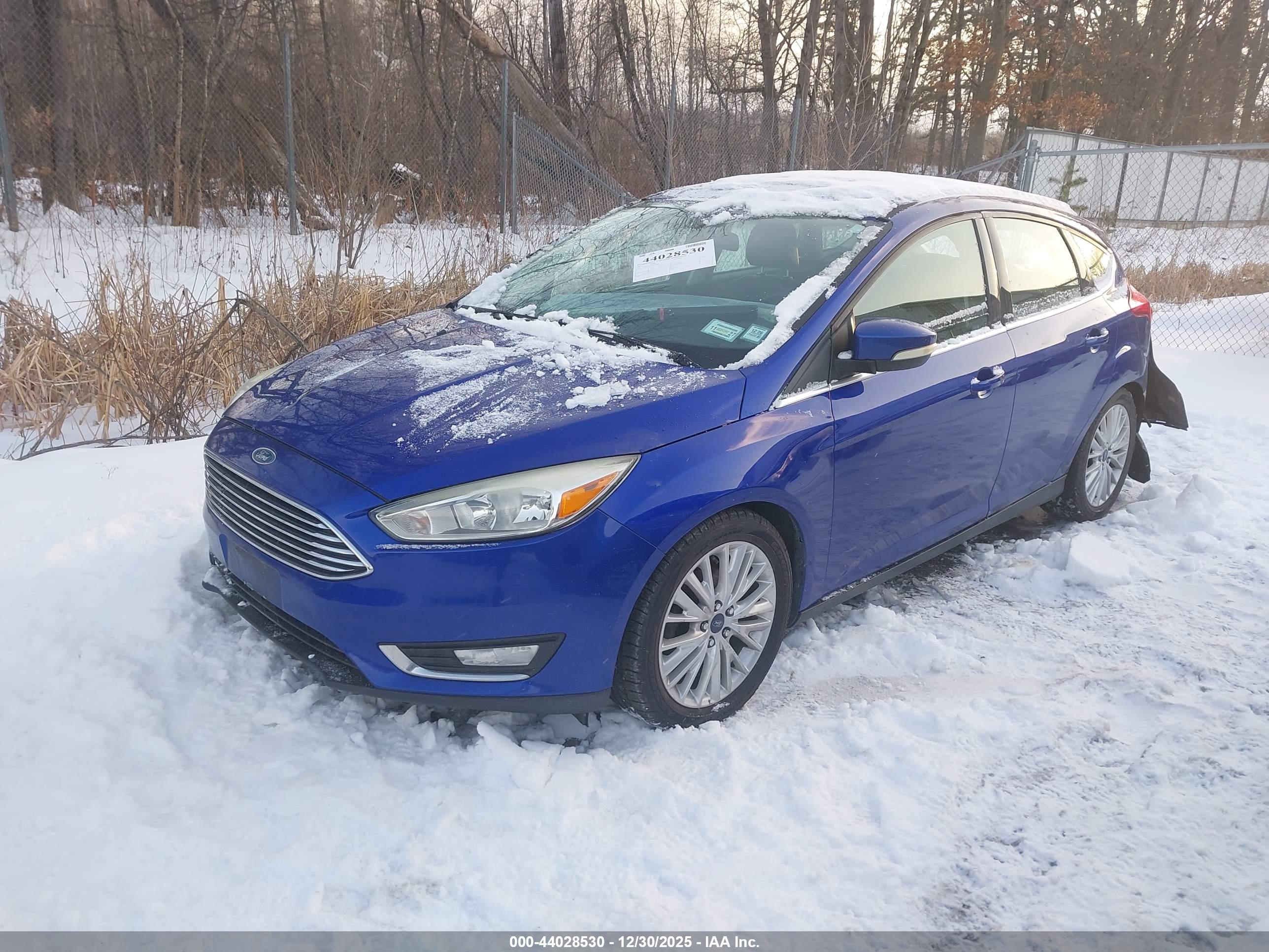 FORD FOCUS image 2