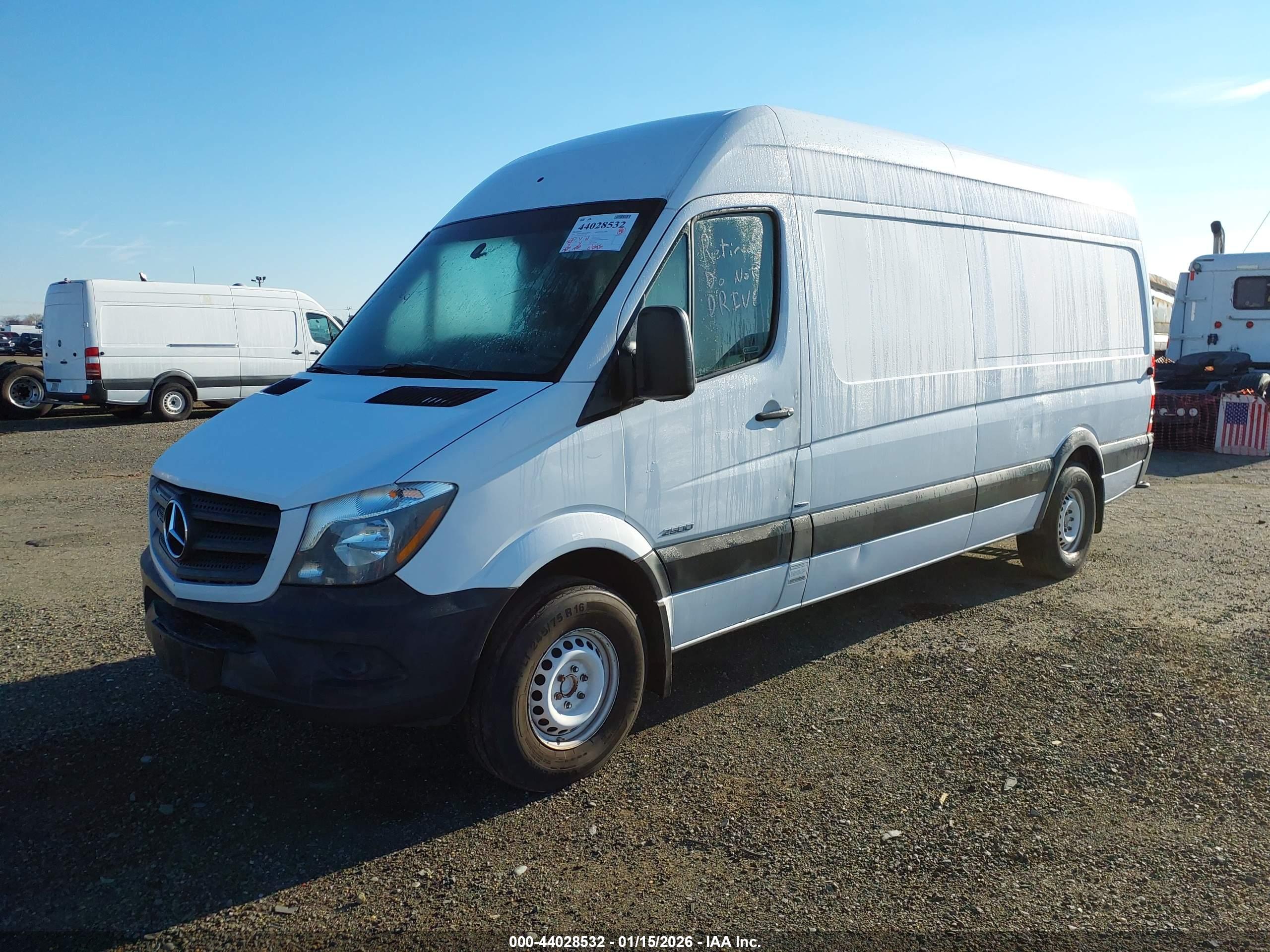 MERCEDES-BENZ SPRINTER image 2