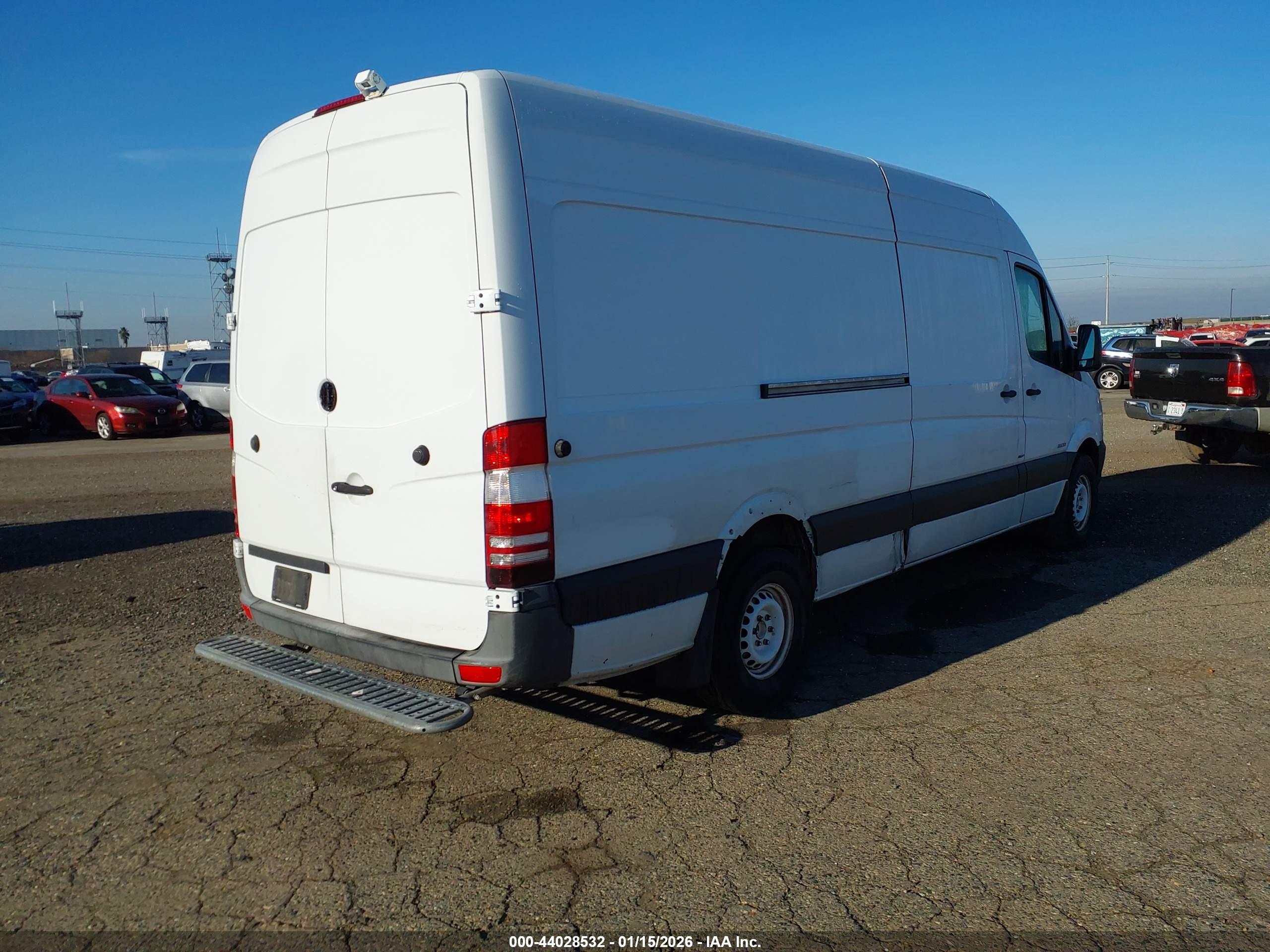 MERCEDES-BENZ SPRINTER image 4