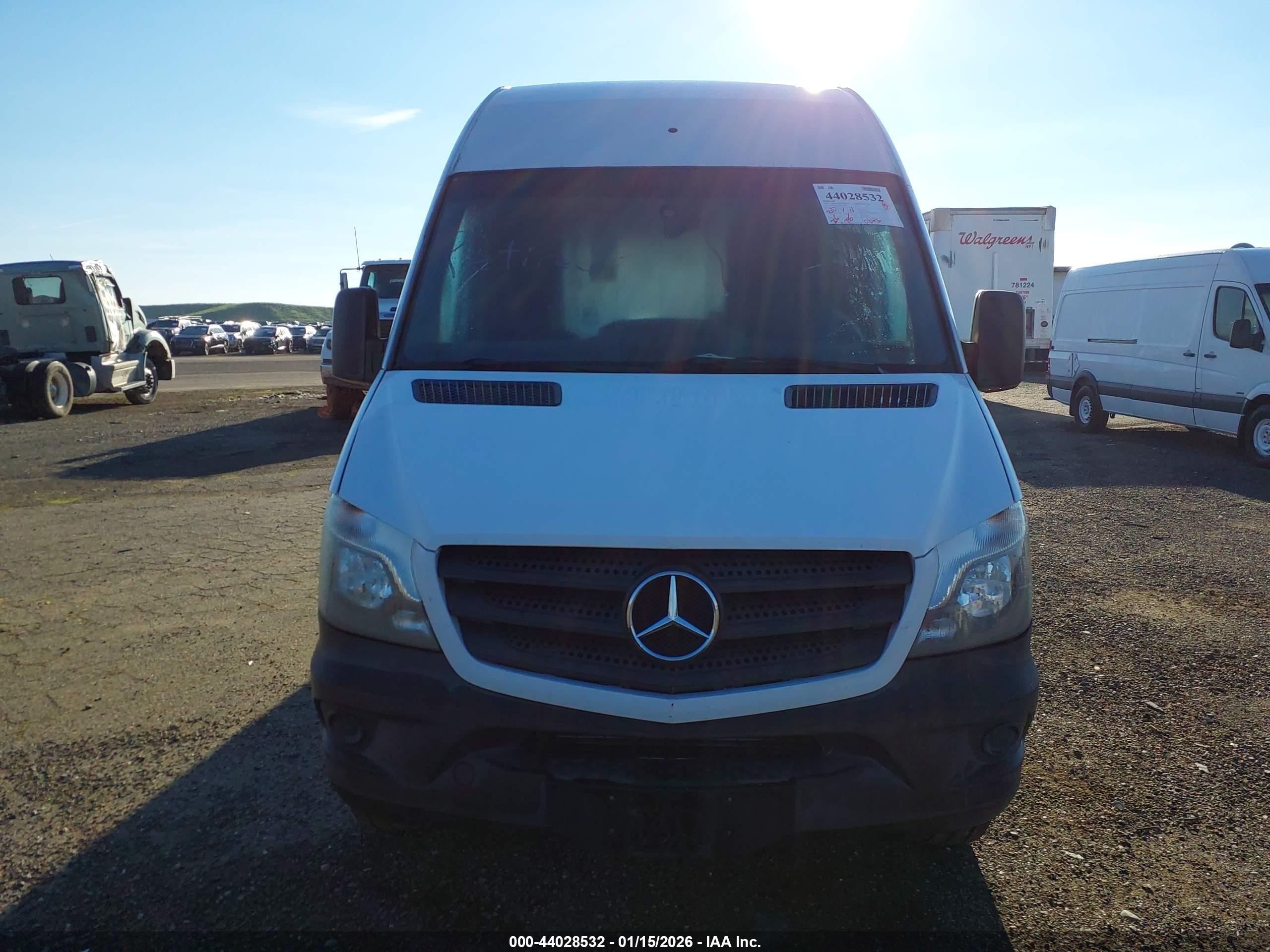 MERCEDES-BENZ SPRINTER image 6