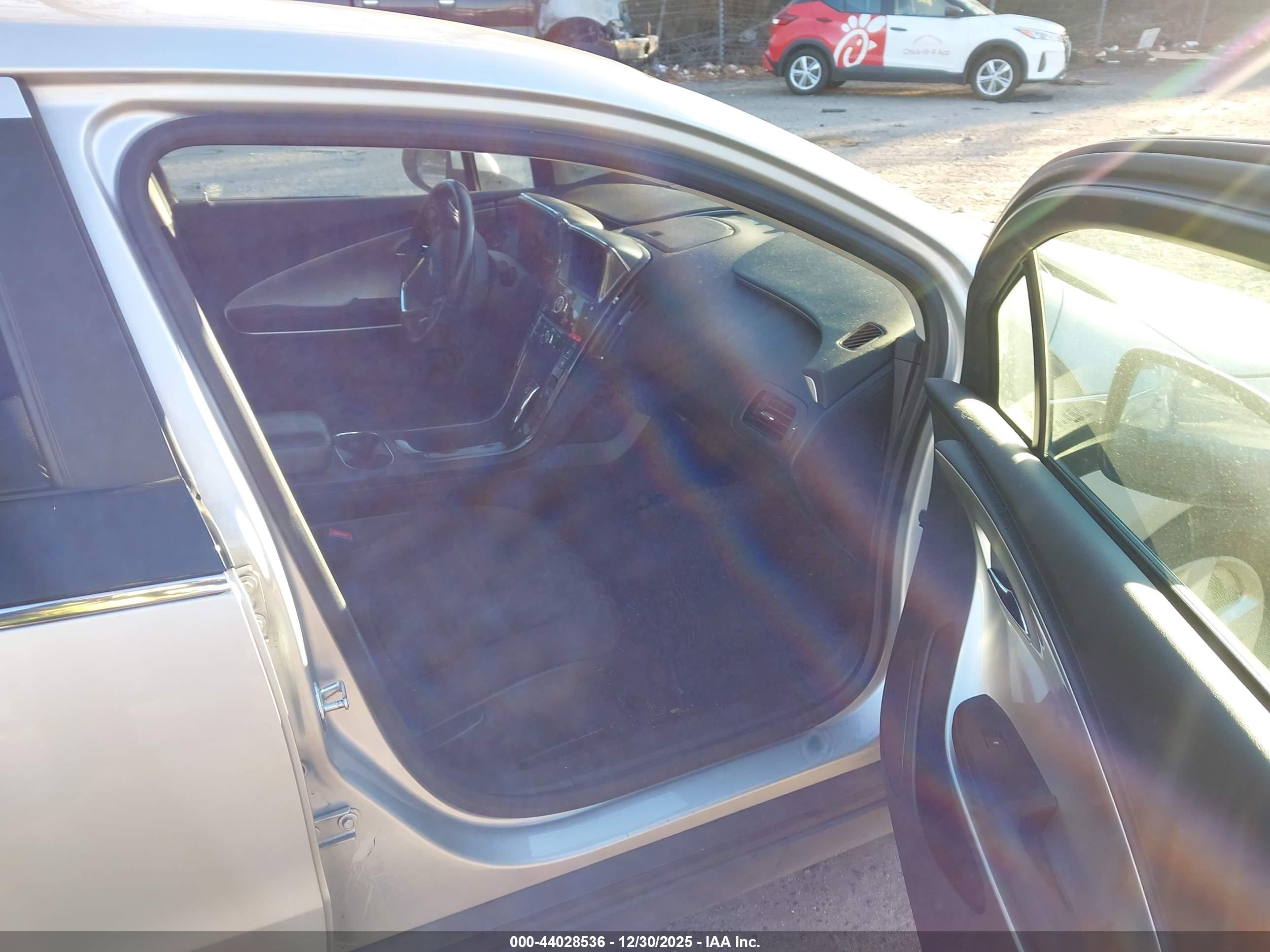 CHEVROLET VOLT image 5