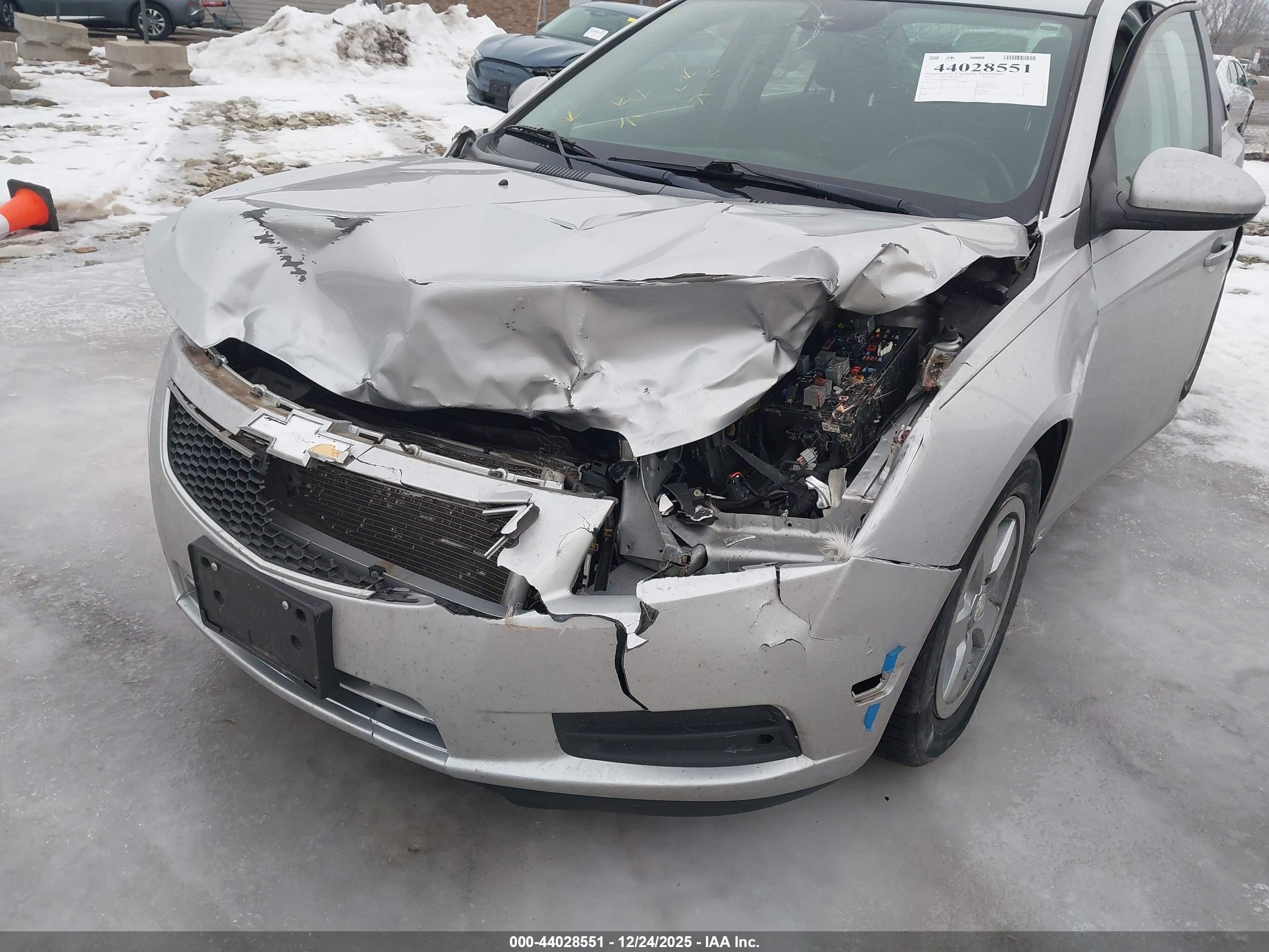 CHEVROLET CRUZE image 6