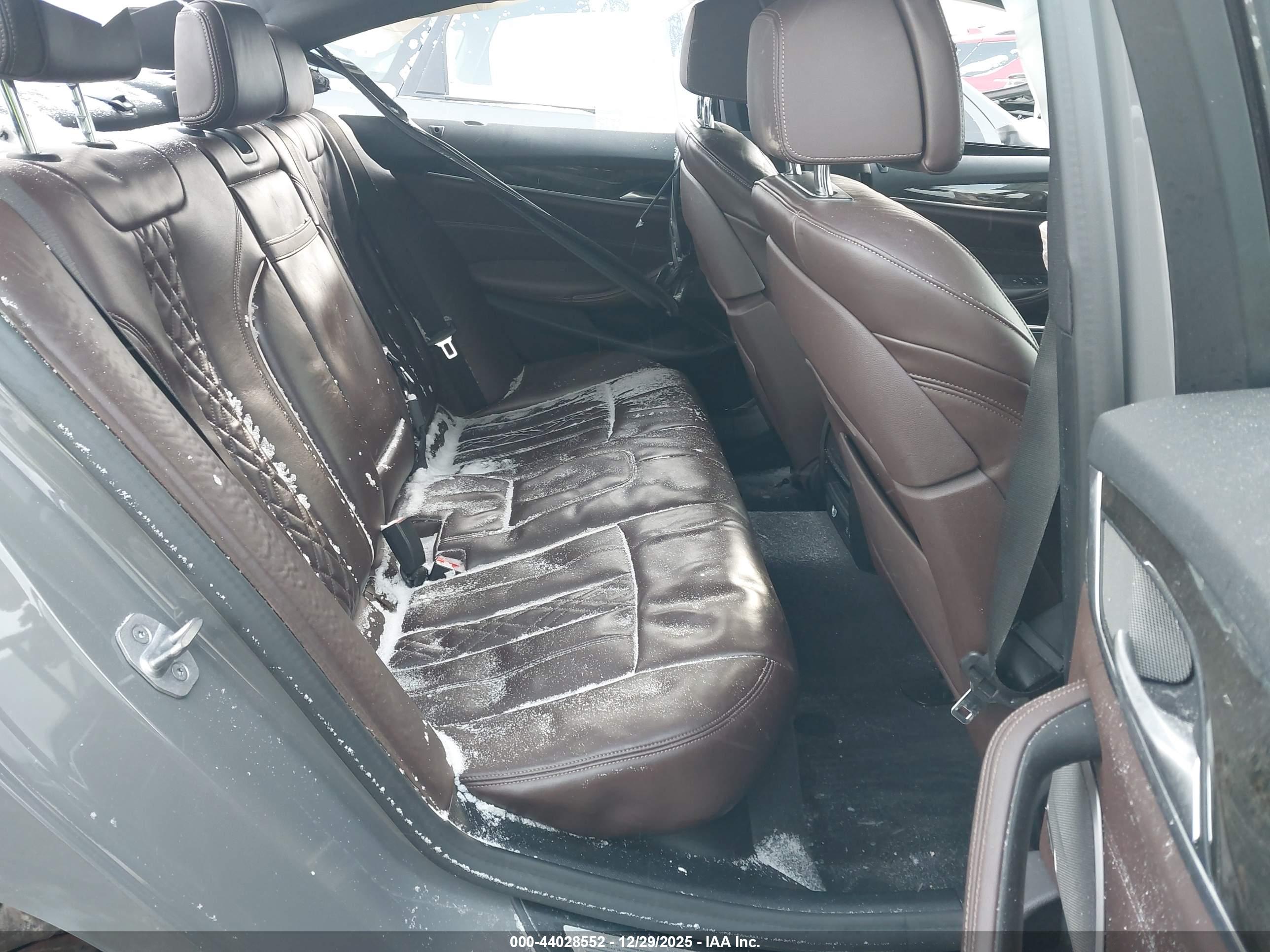 BMW 540I image 8