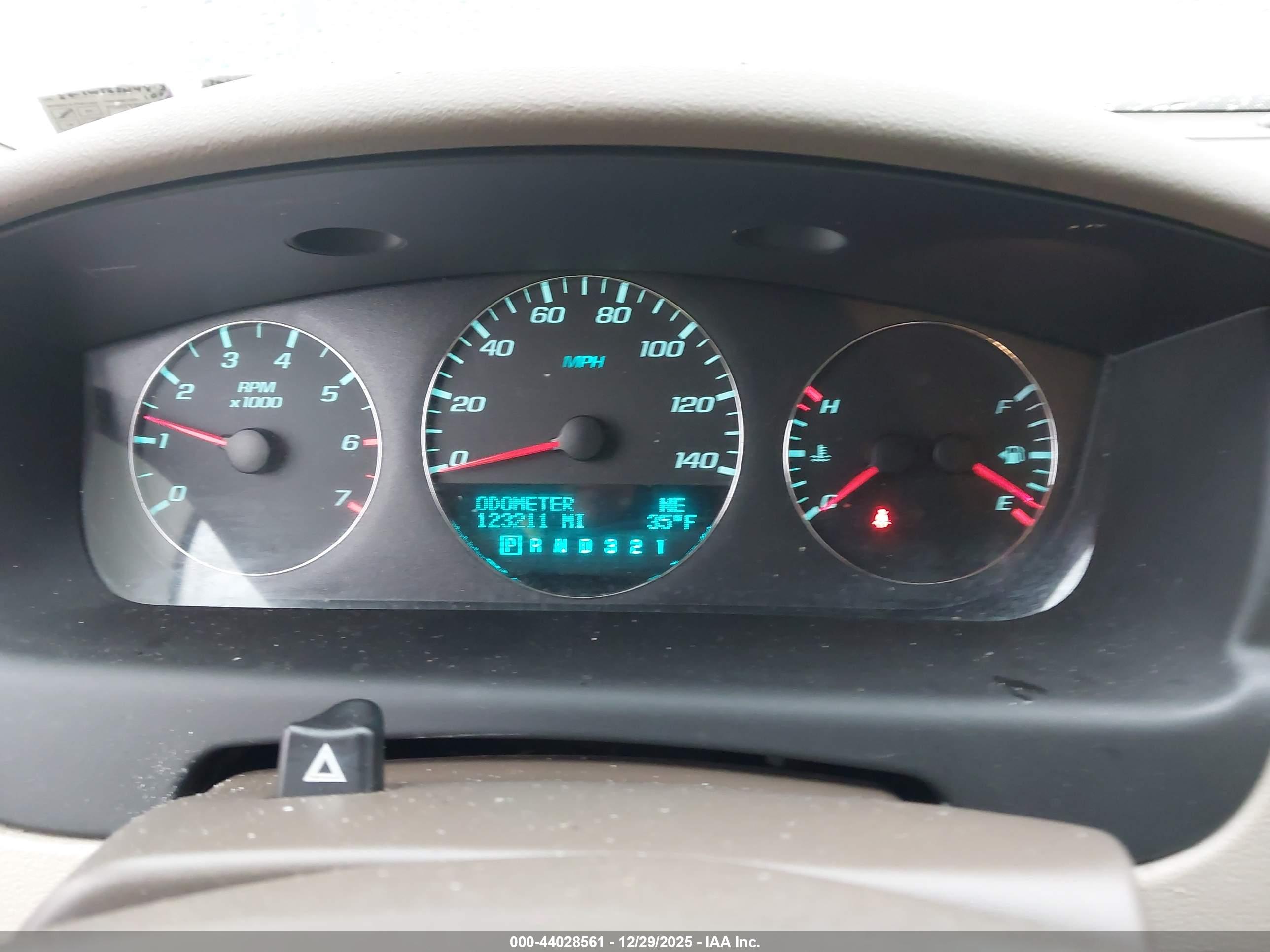 CHEVROLET IMPALA image 7
