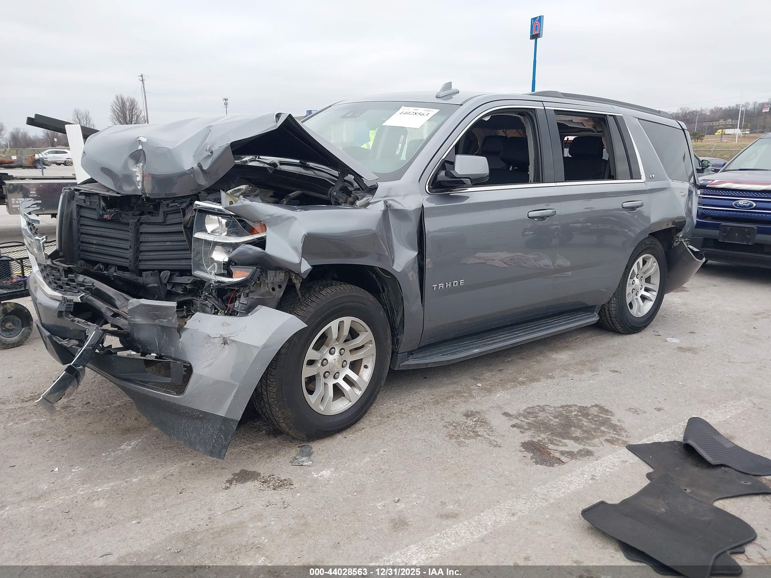 CHEVROLET TAHOE image 2