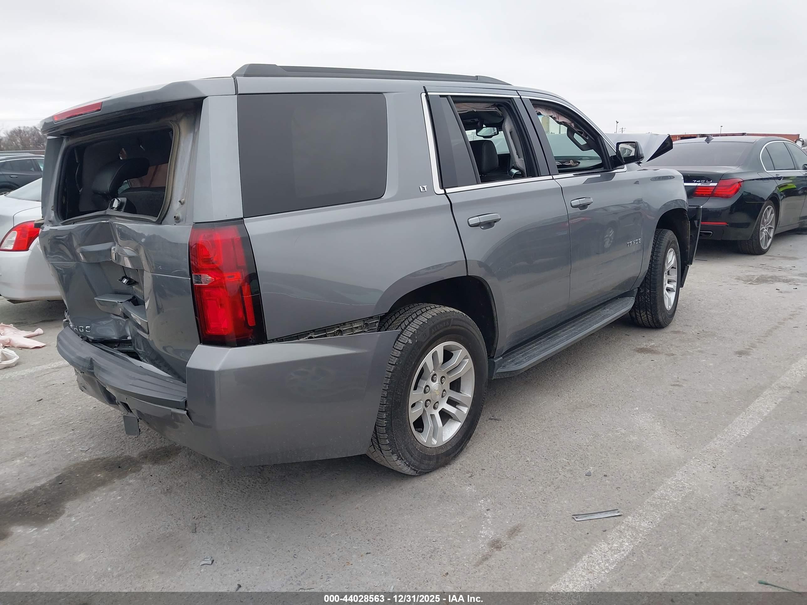 CHEVROLET TAHOE image 4