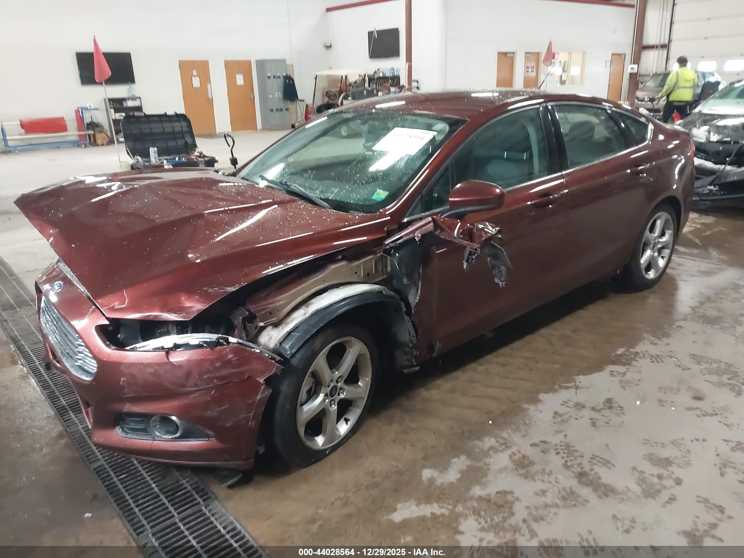FORD FUSION image 2