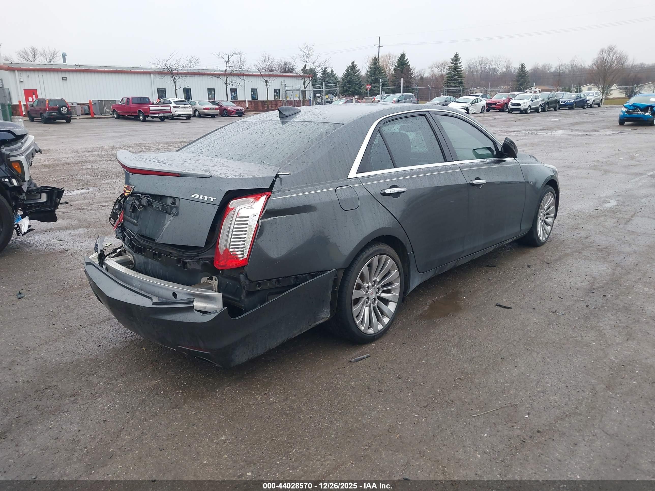 CADILLAC CTS image 4