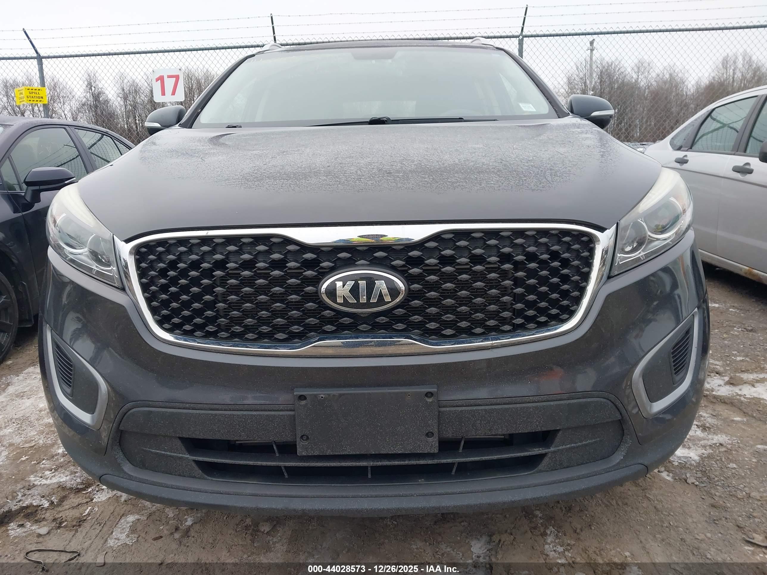 KIA SORENTO image 6