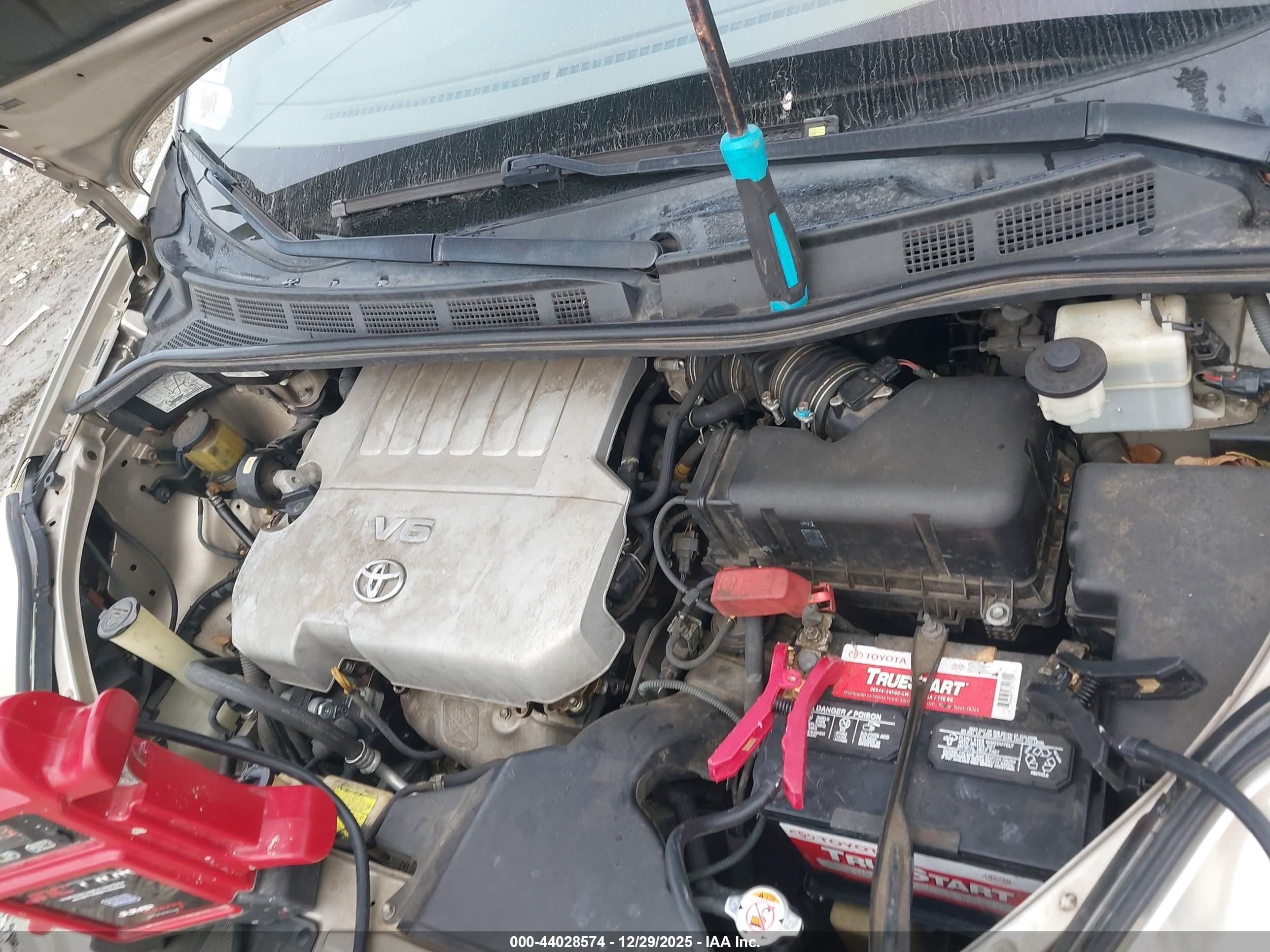 TOYOTA SIENNA image 10