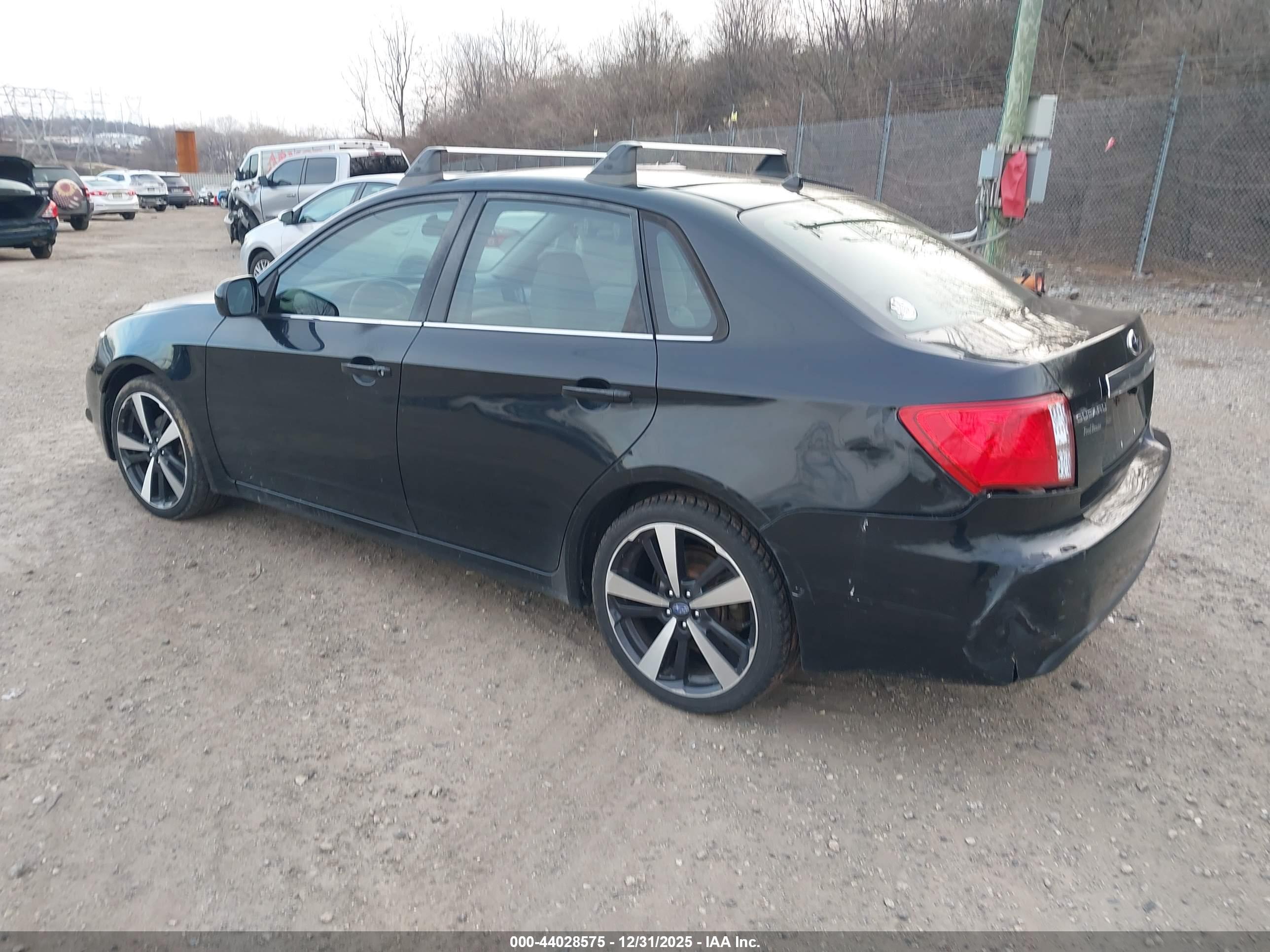 SUBARU IMPREZA image 3