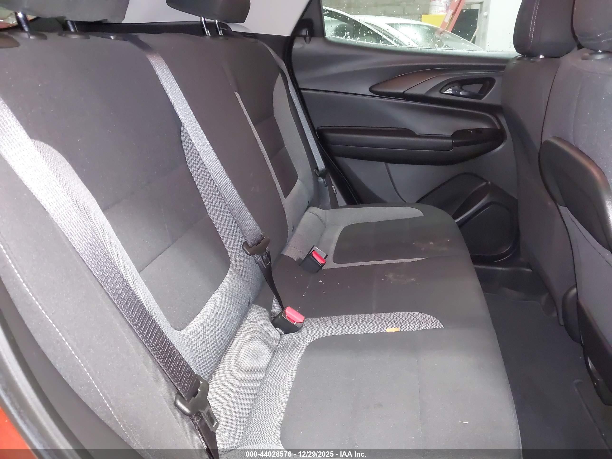 CHEVROLET TRAILBLAZER image 8