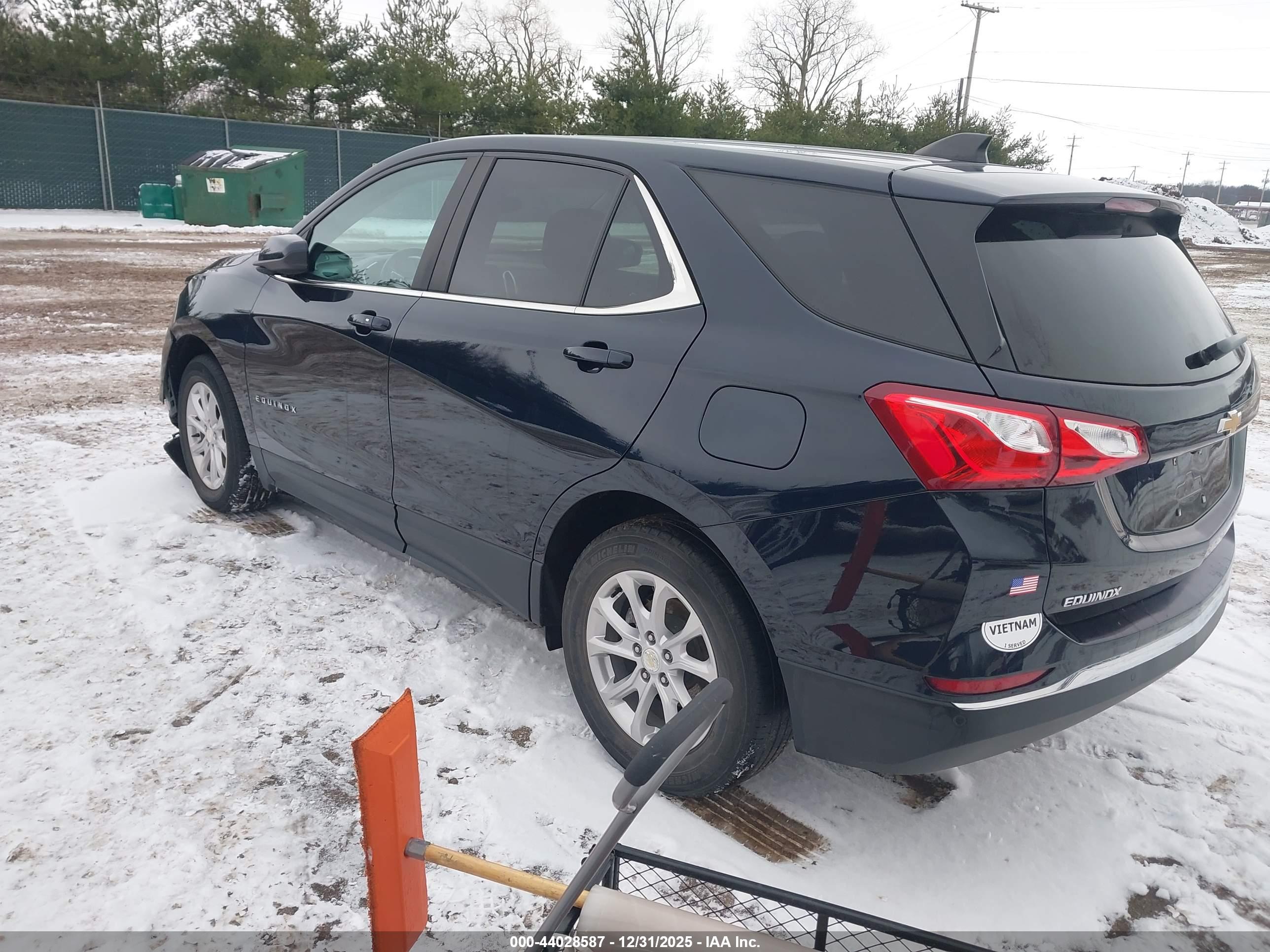 CHEVROLET EQUINOX image 3