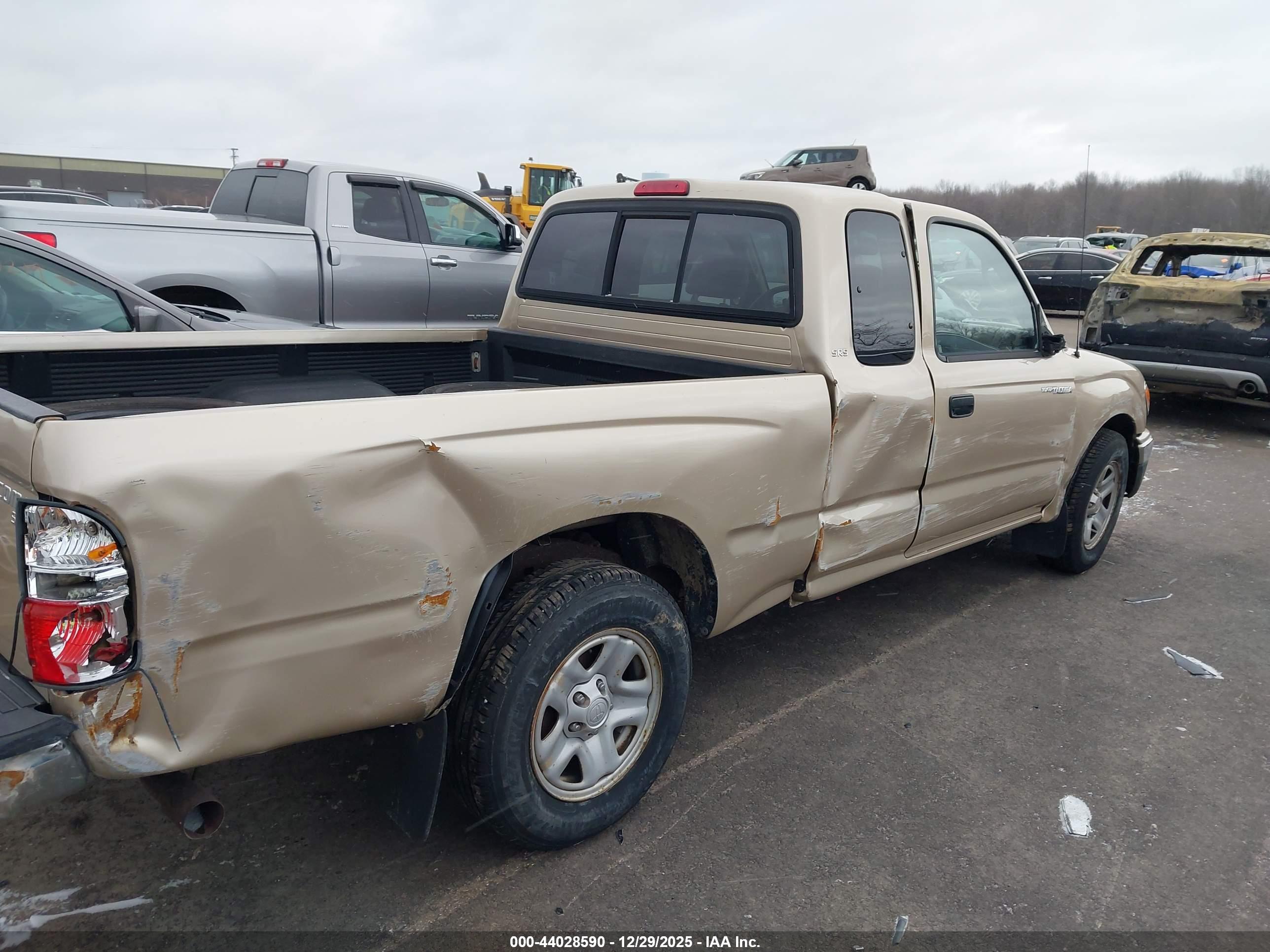 TOYOTA TACOMA image 6