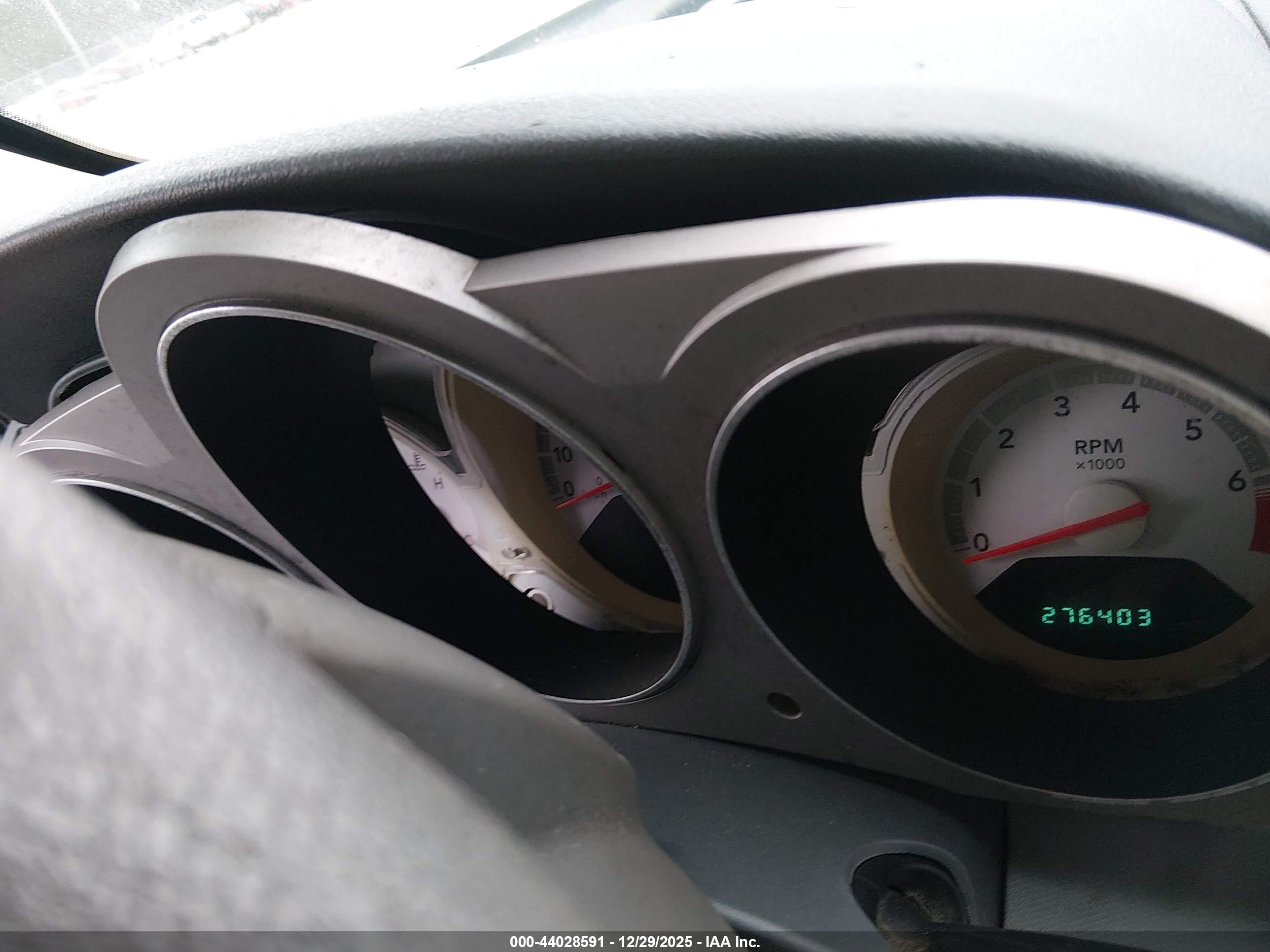 DODGE AVENGER image 7
