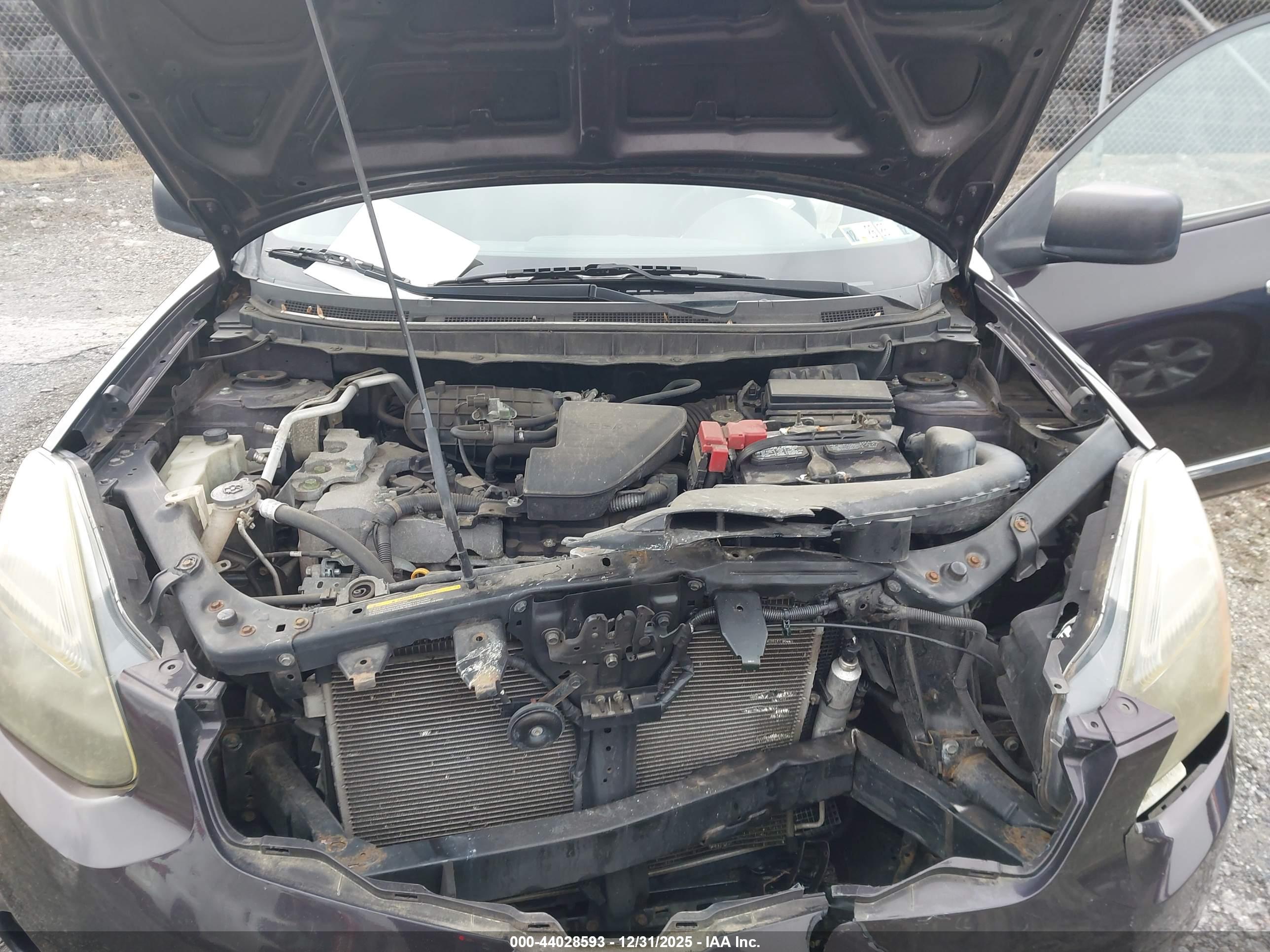 NISSAN ROGUE image 10