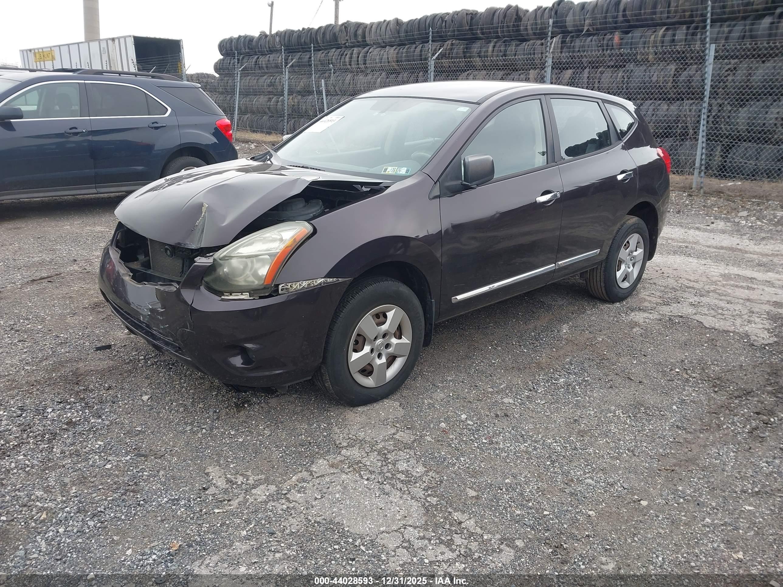 NISSAN ROGUE image 2